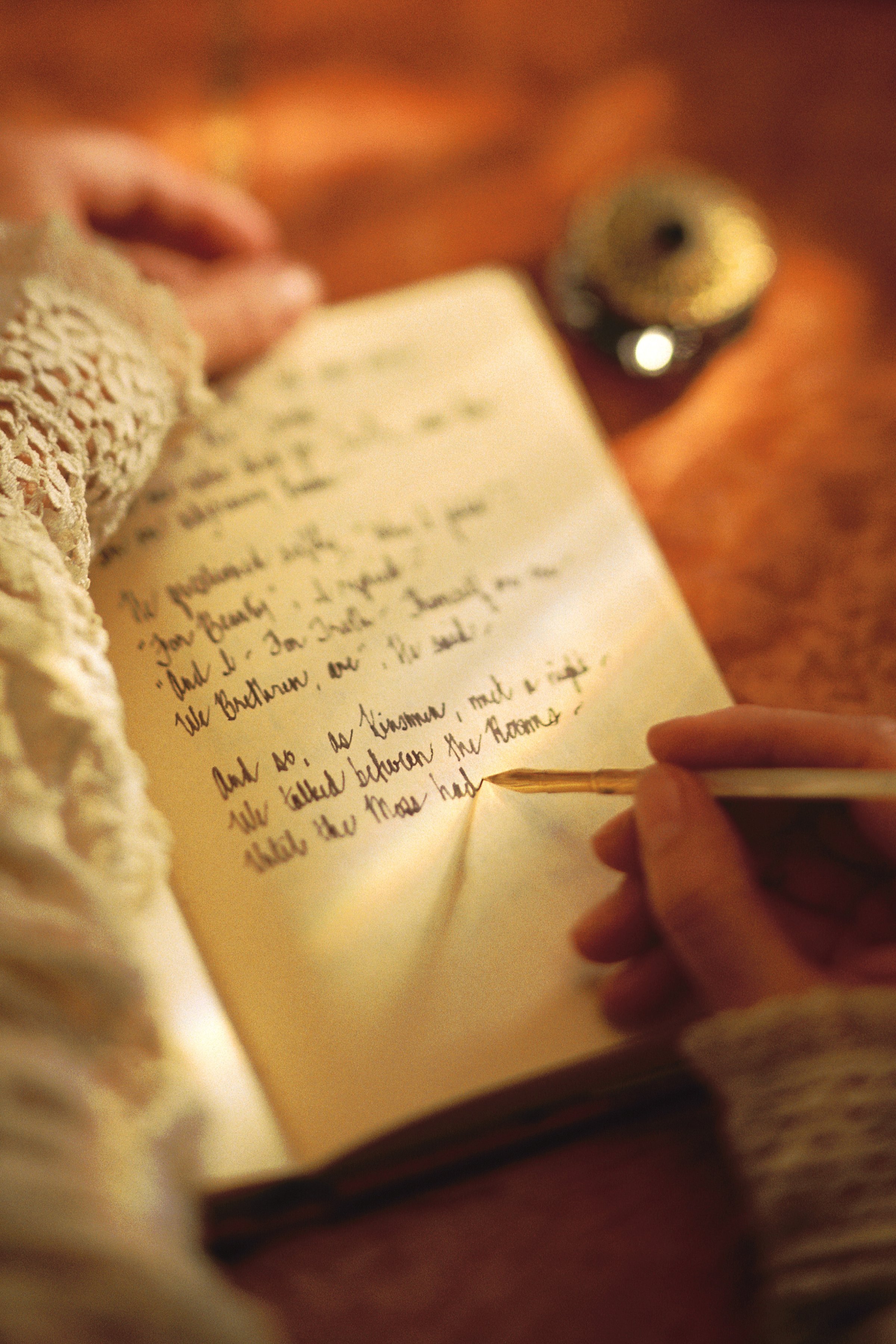 woman-writing-diary