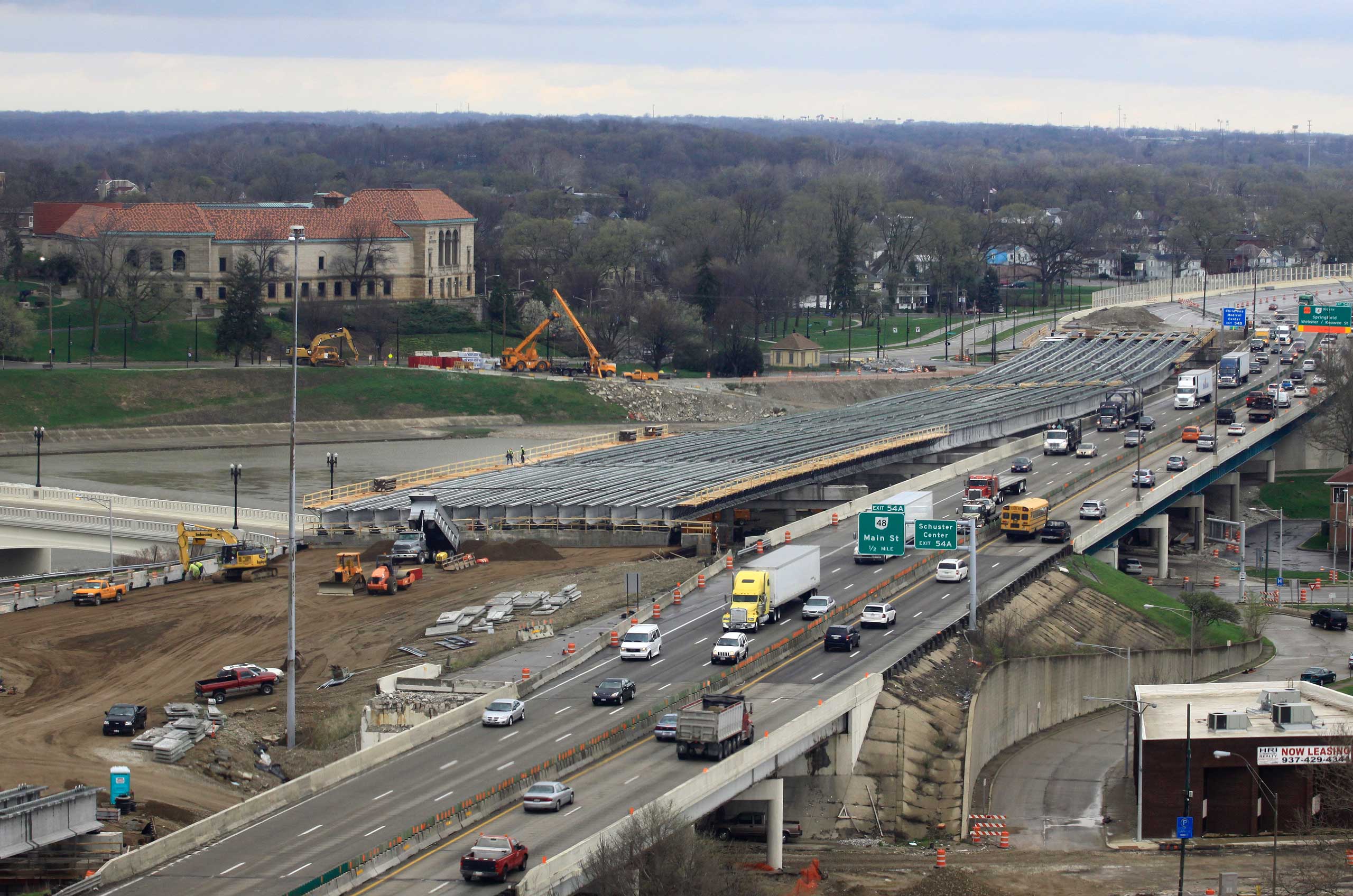 This photo taken April 14, 2014 shows one section of the $500 million I-75 Phase II modernization project in Dayton, Ohio. (Skip Peterson—AP)