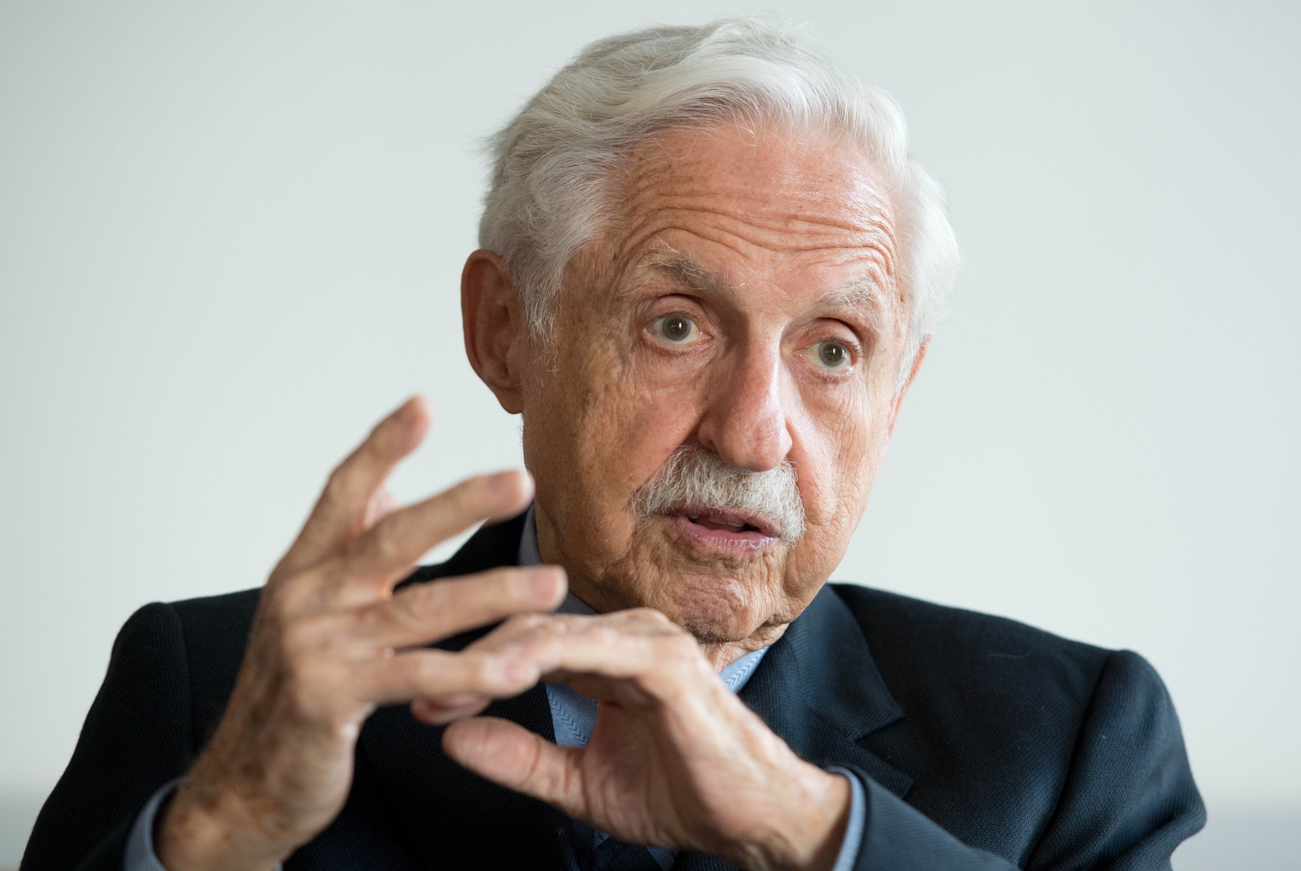 Scientist and patron of the arts Carl Djerassi sits during an interview with the DPA German Press Agency at the university in Frankfurt Main, Germany, 29 October 2013. (Boris Roessler—AP)