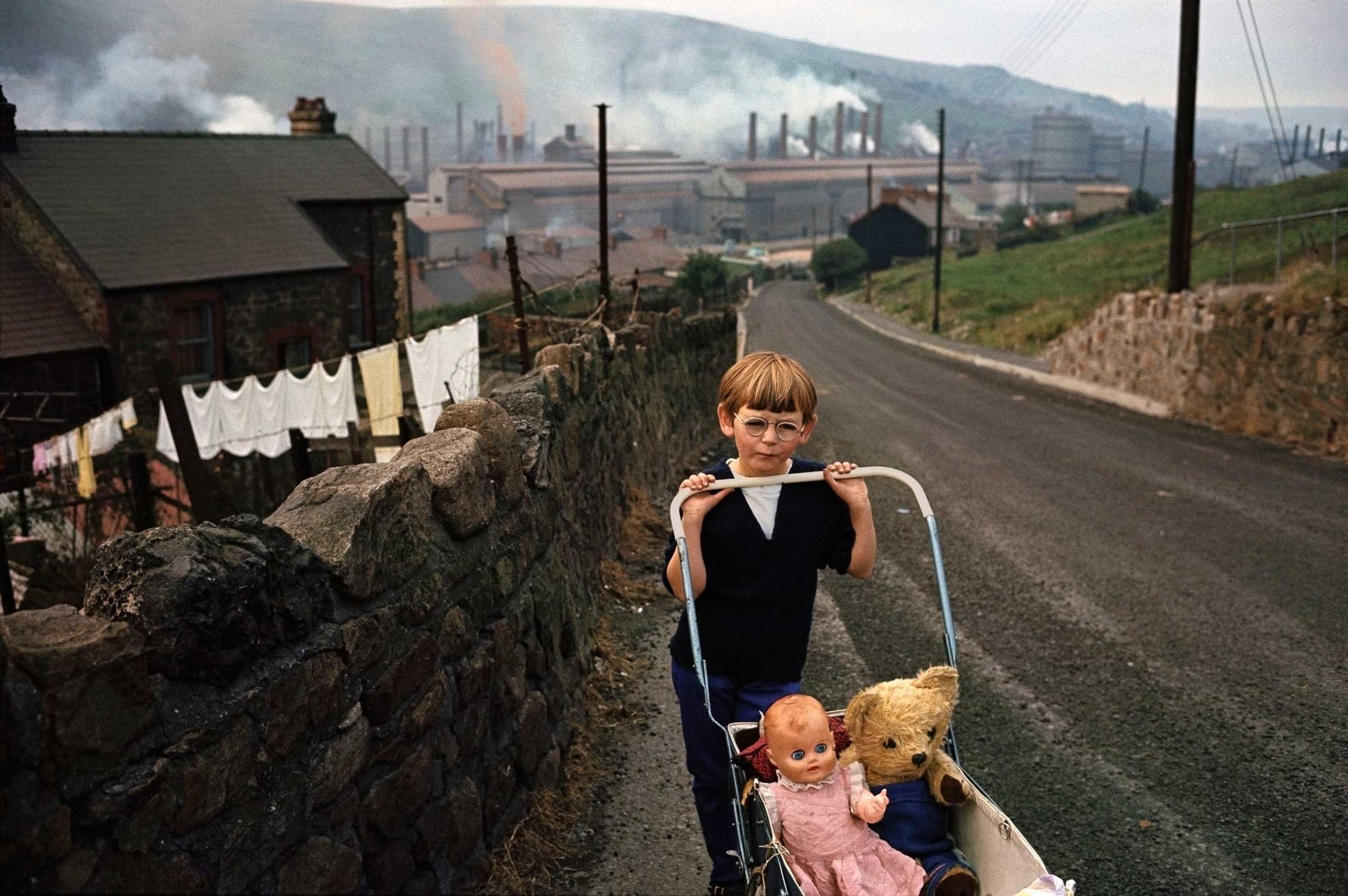 Bruce Davidson. Great Britain. Wales. 1965.