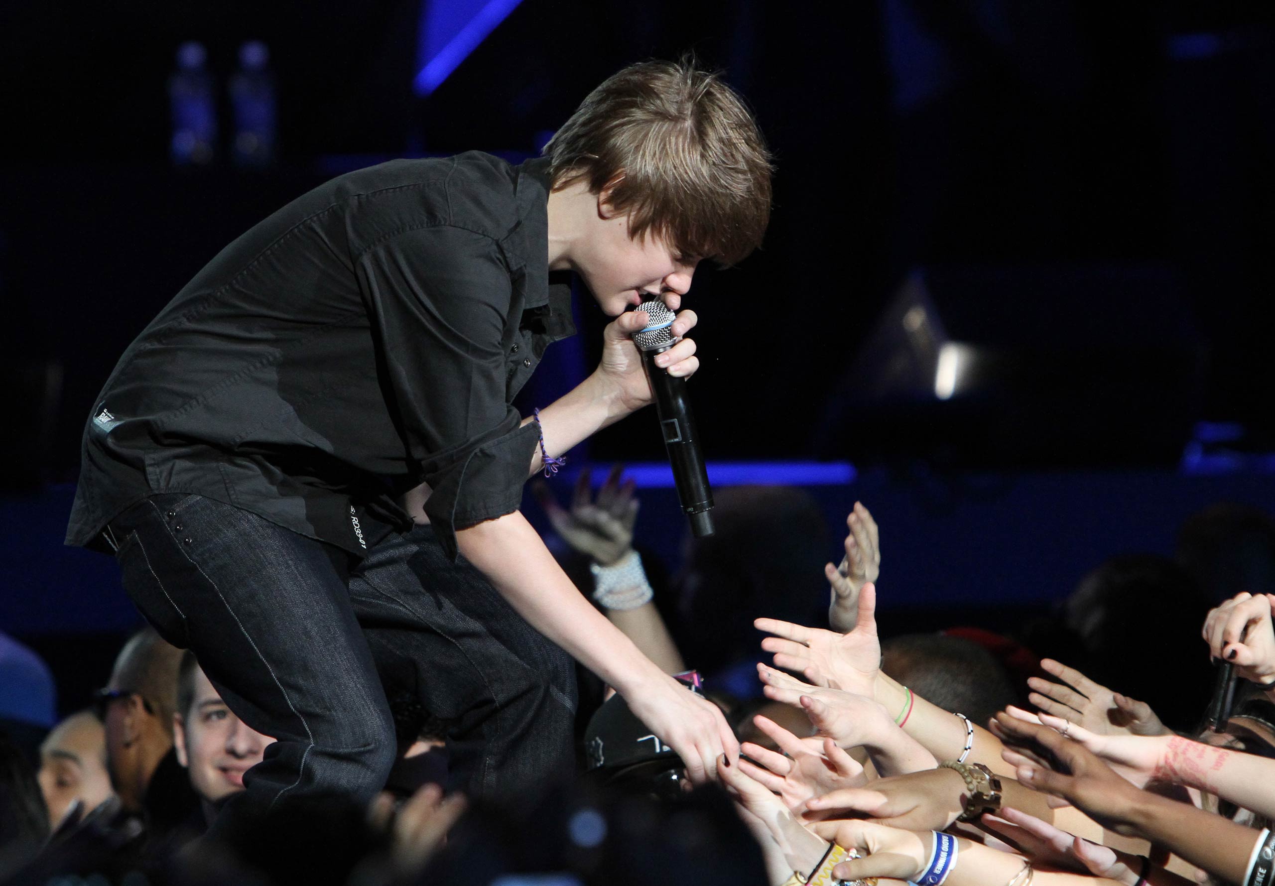 Justin Bieber performs at Pepsi Super Bowl Fan Jam on February 4, 2010 in Miami Beach, Fla.