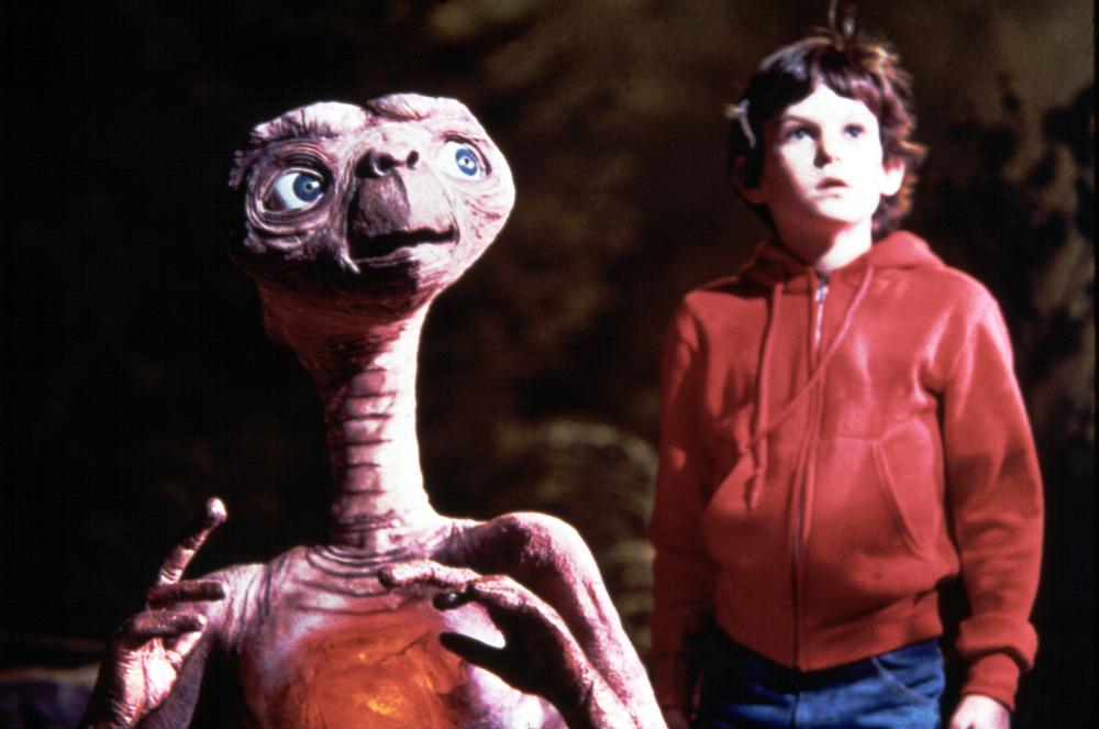 <strong>1983: <i>E.T. The Extra-Terrestrial</i></strong> (Universal)