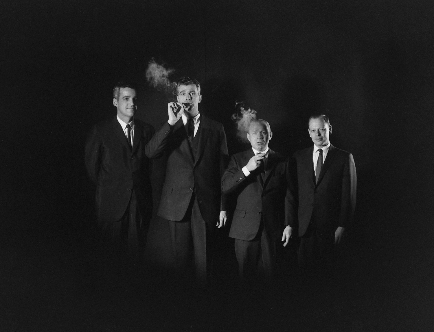 Photo illustrating results of a study conducted by Dr. E. Cuyler Hammond of the American Cancer Society at the time of the Surgeon General's 1964 report on smoking and health.