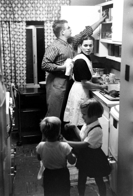 Jennie Magill and family in the kitchen.