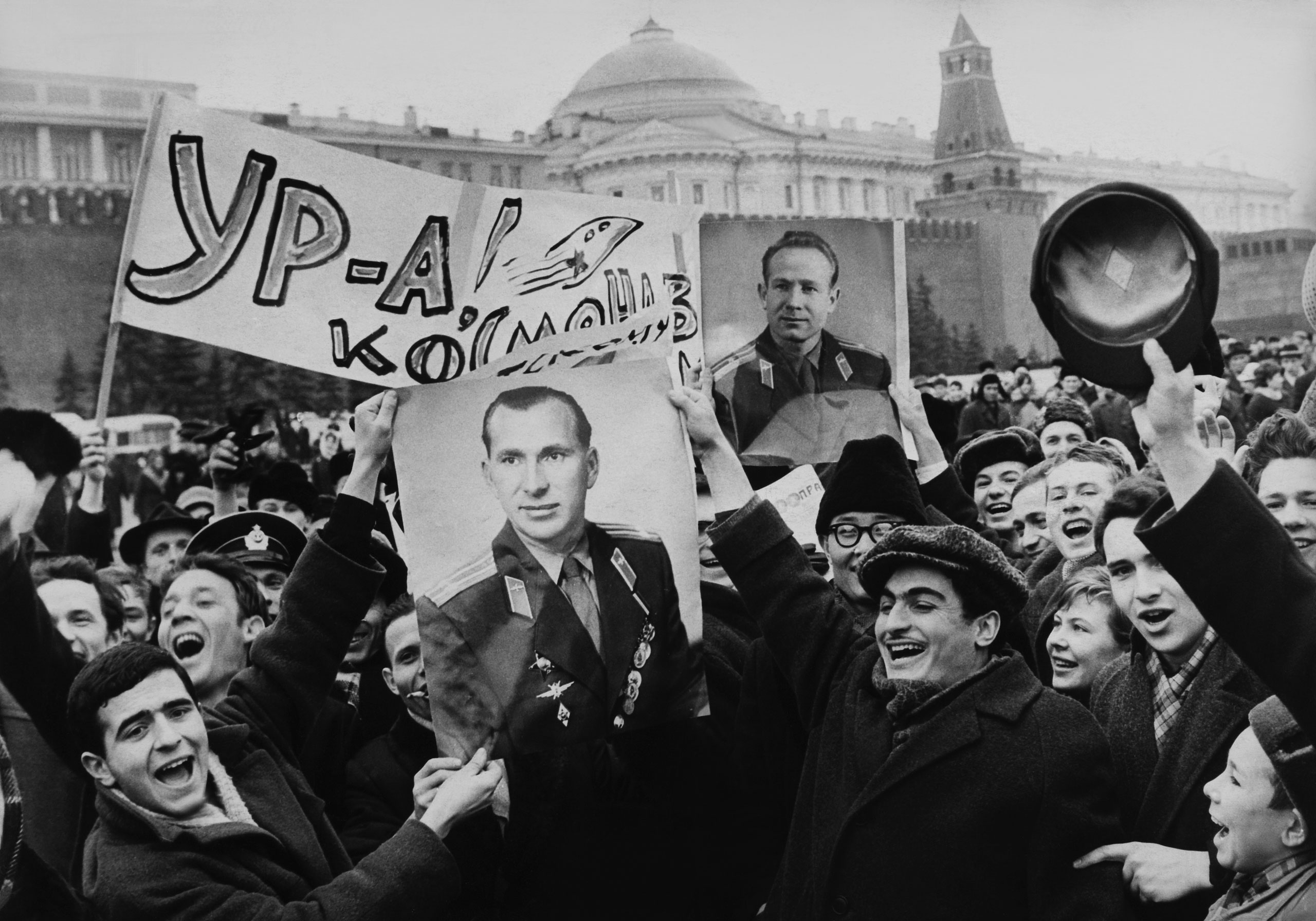 People celebrating the success of the mission Voskhod II in Moscow in 1965. (Keystone-France/Getty Images)