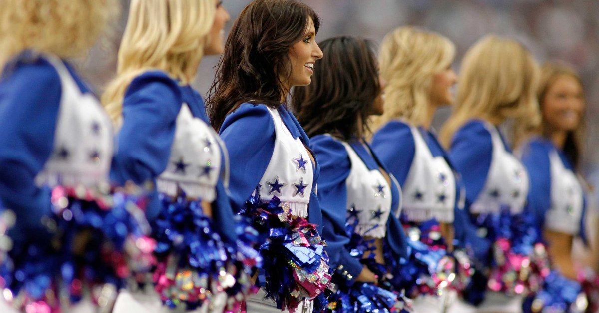 Cheerleaders nfl players that married 11 Sports