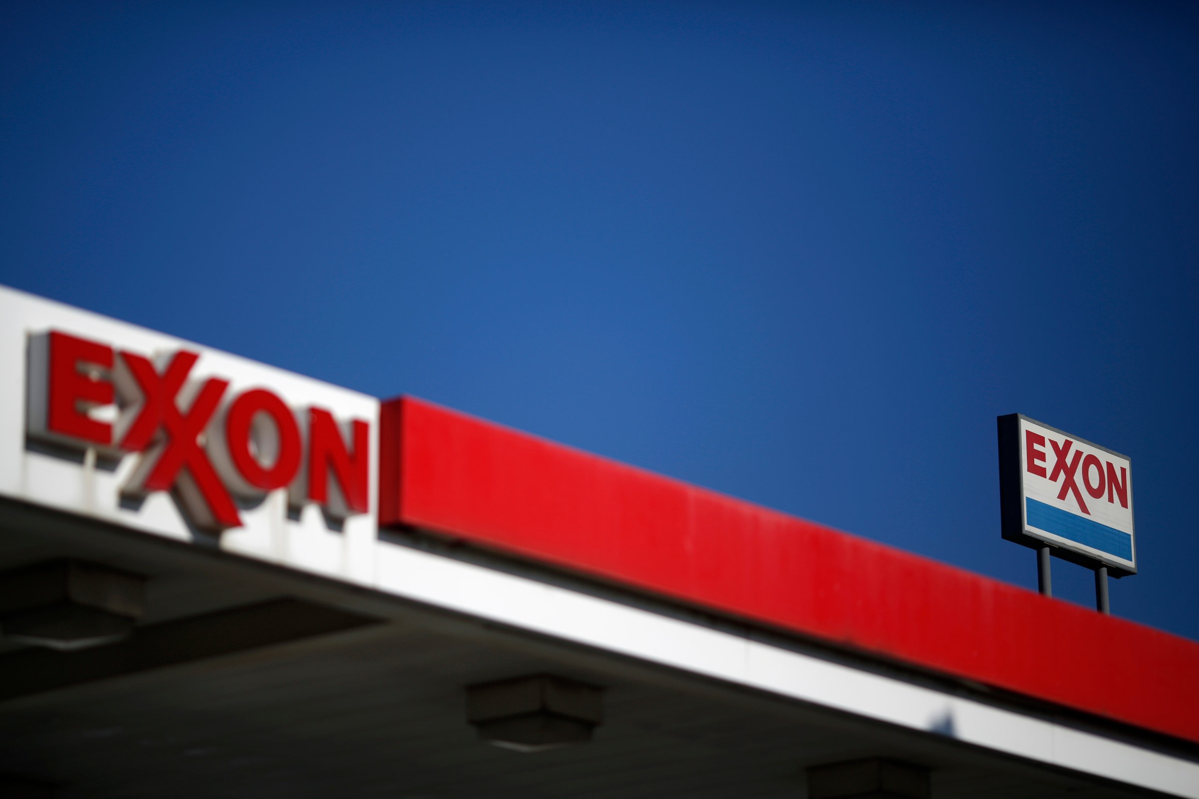 An Exxon Mobil Corp. gas station in Nashville, Tennessee on Jan. 16, 2015.