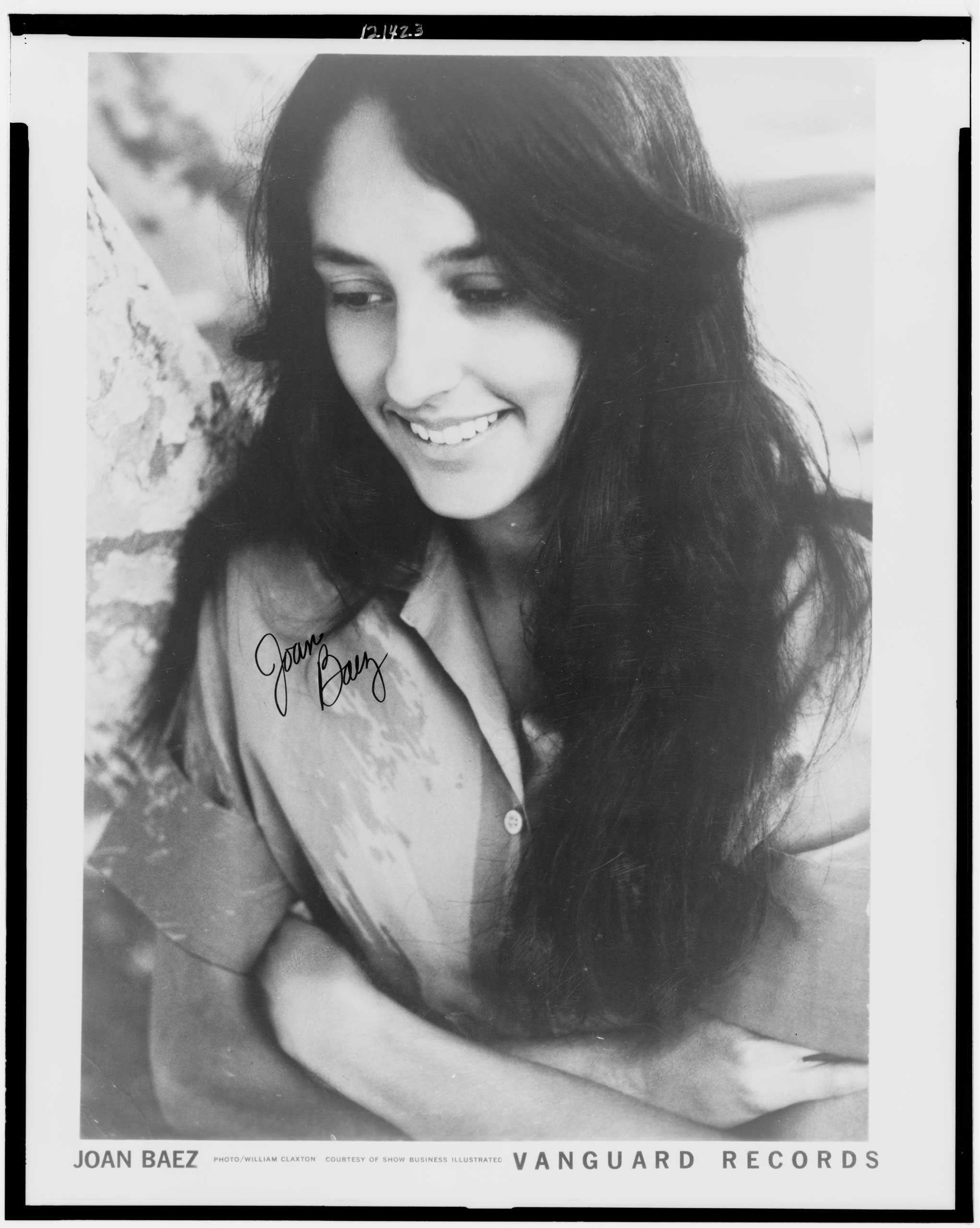 Joan Baez. Photo by William Claxton.