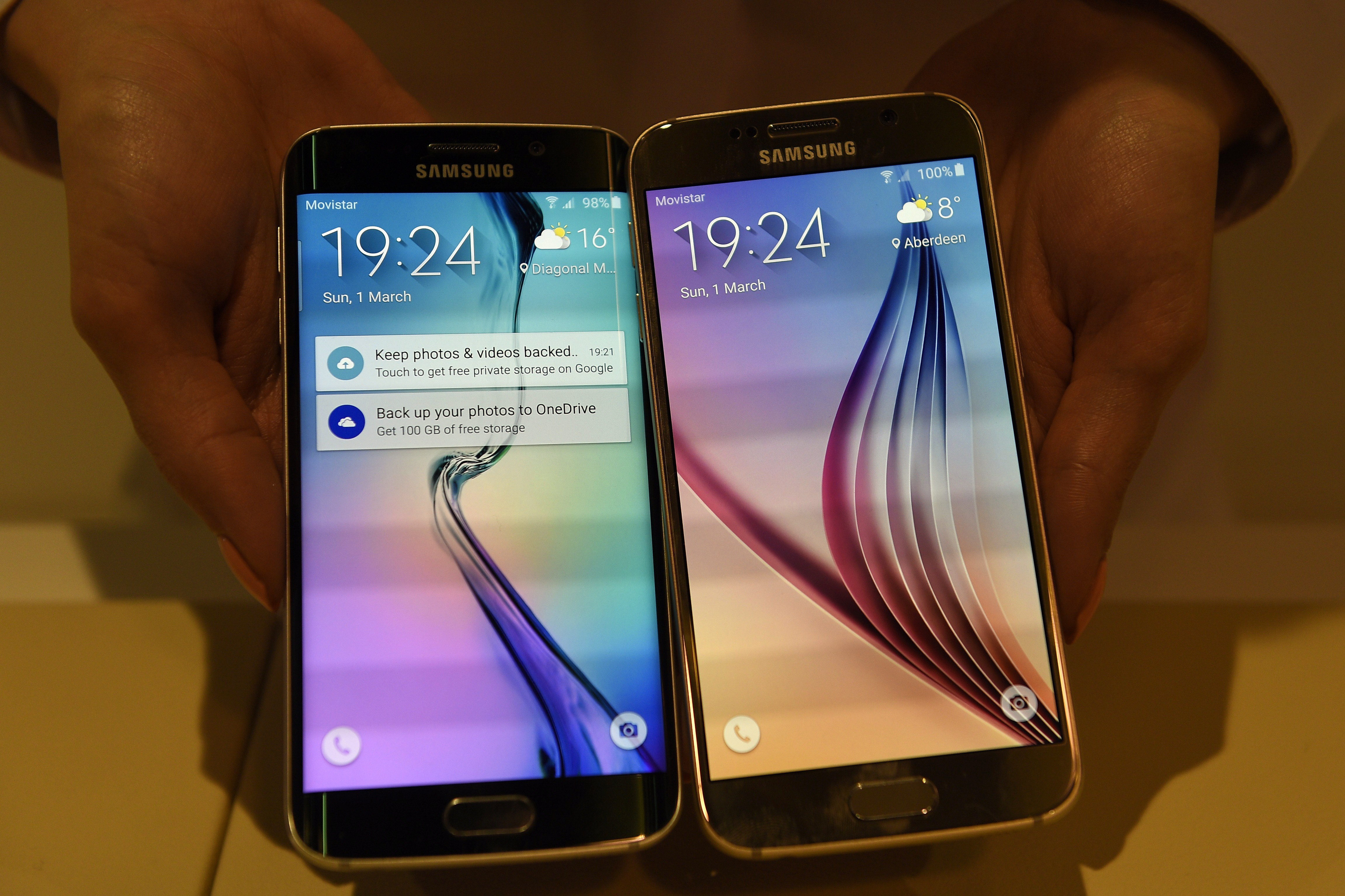 Inevitable Cría Folleto Samsung Launches Galaxy S6 and S6 Edge As Competition With Apple Rises |  Time