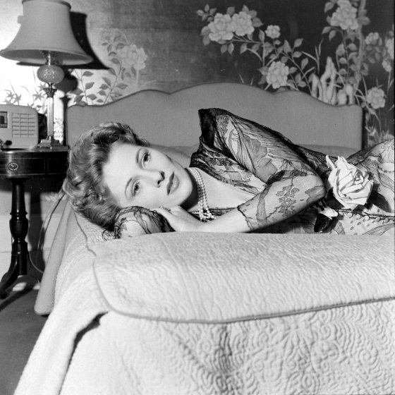 Joan Fontaine, 1942
