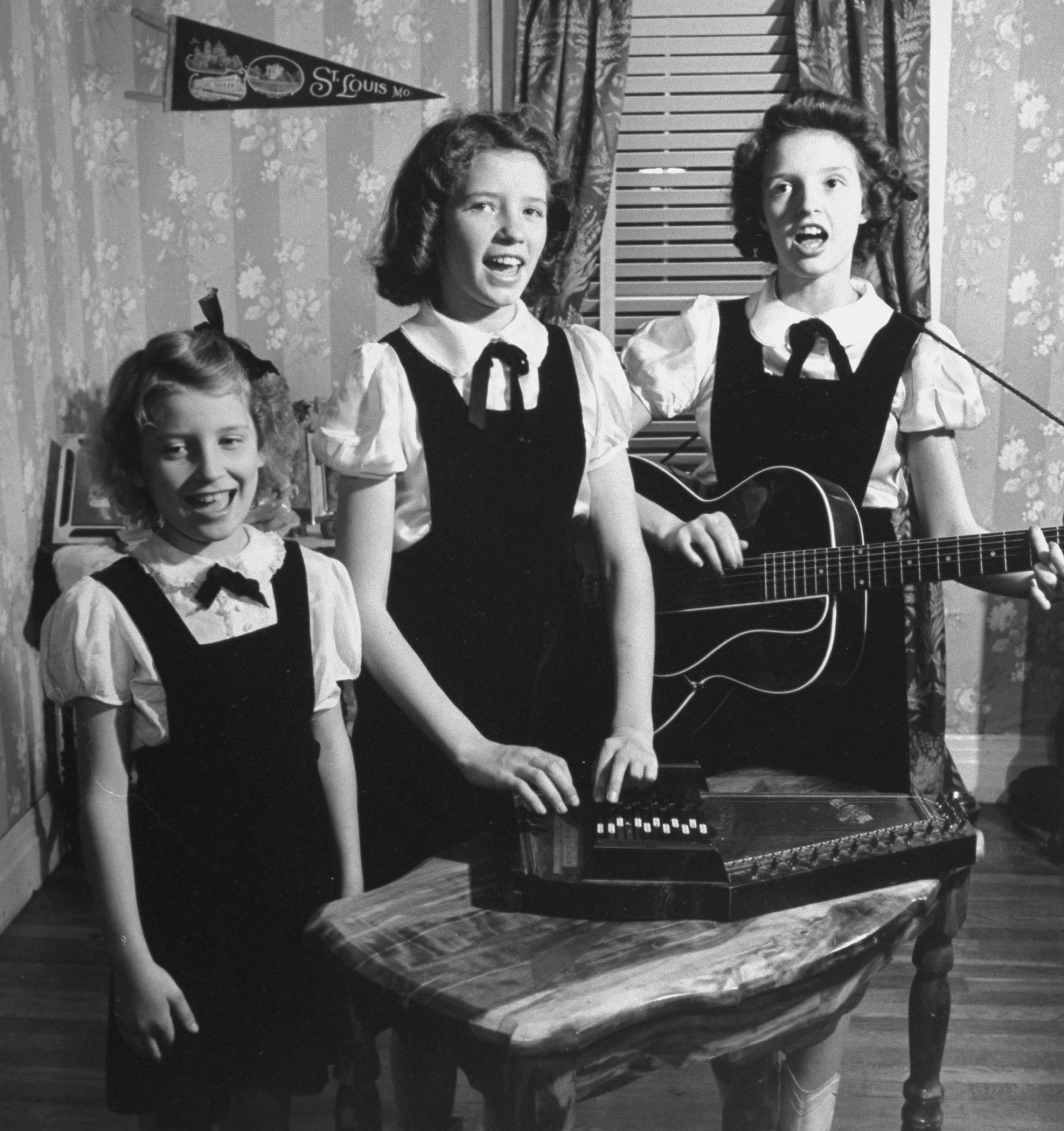 The Carter sisters (L-R) Anita, June and Helen.