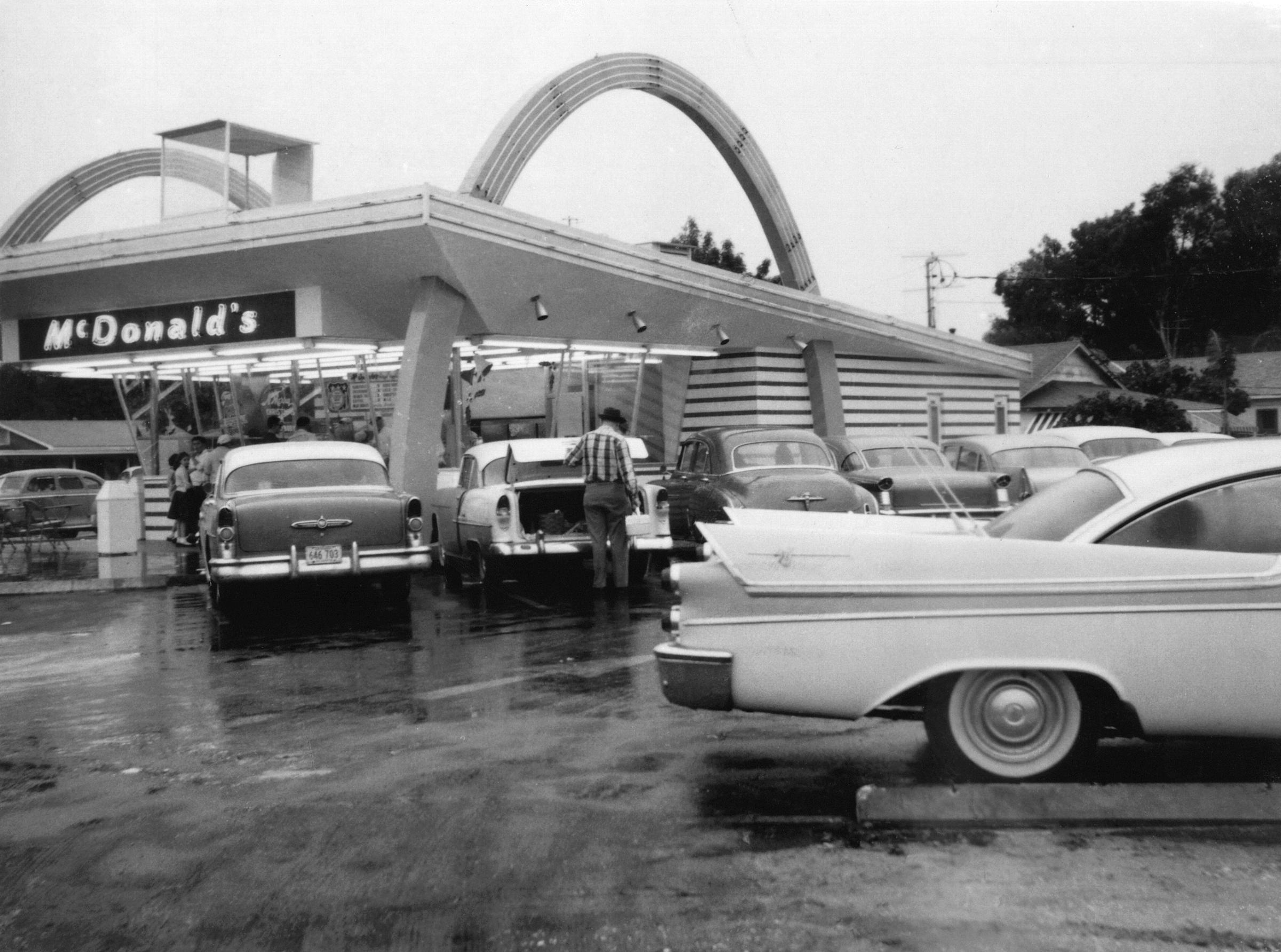 The Sixth Florida McDonald's Location Opens in St. Petersburg in 1958.