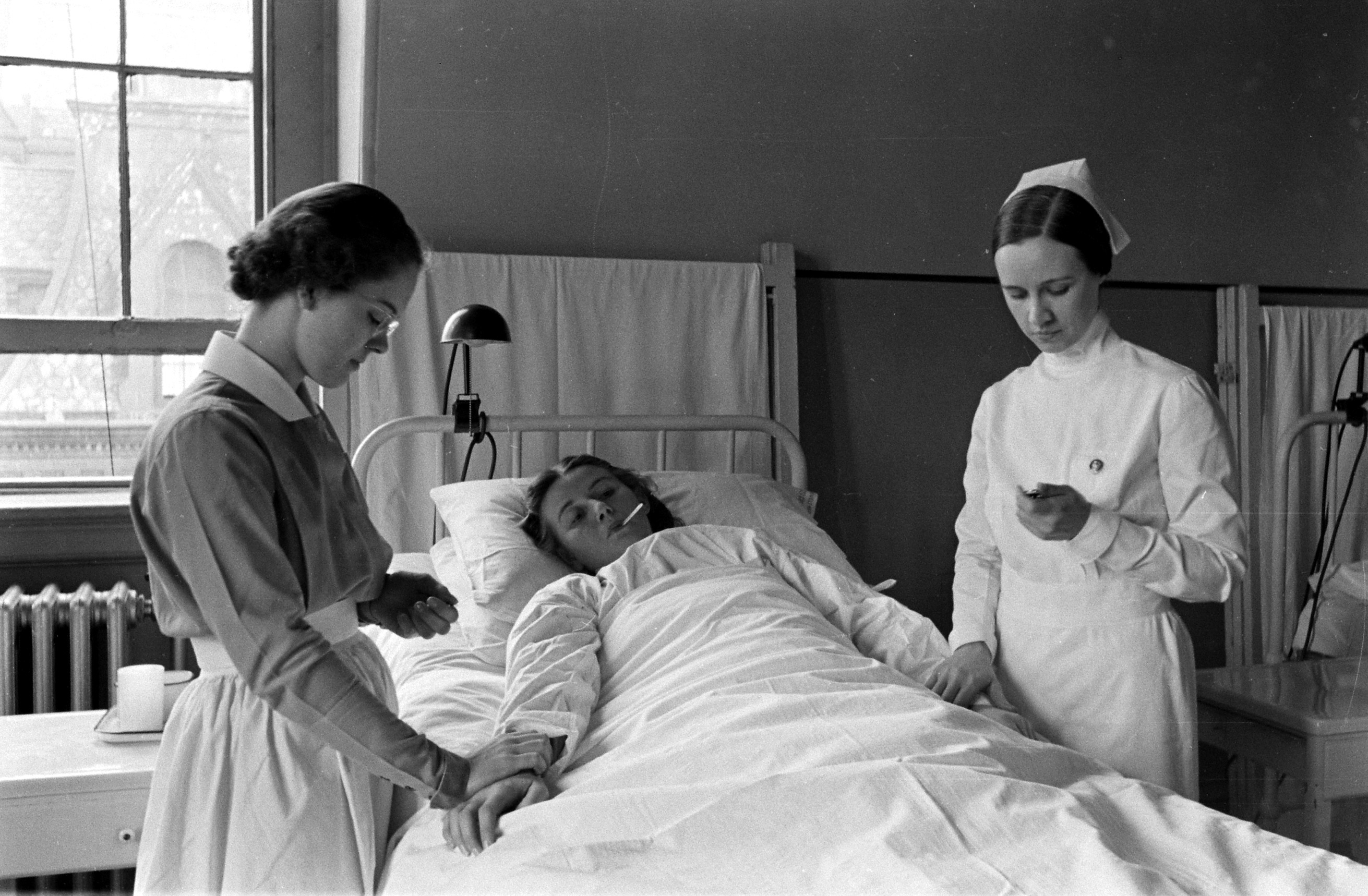 Student nurses at New York's Roosevelt Hospital, 1938.