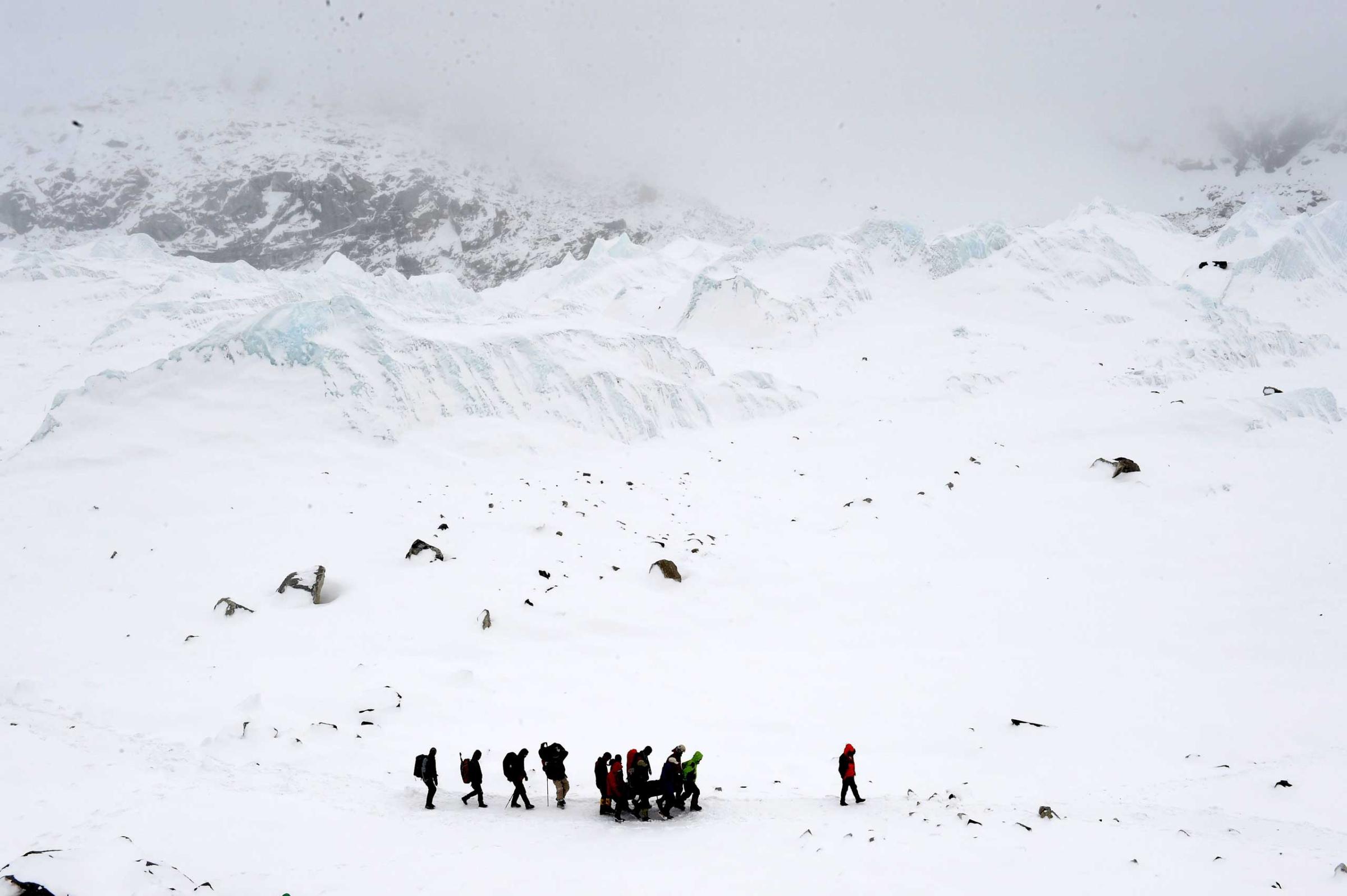 Mount Everest Avalanche Photos