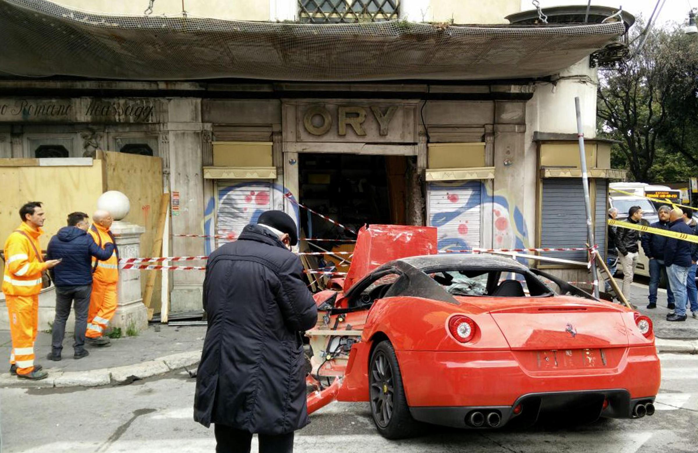 Ferrari 599 GTB Driver Crashes into a Shop In Rome