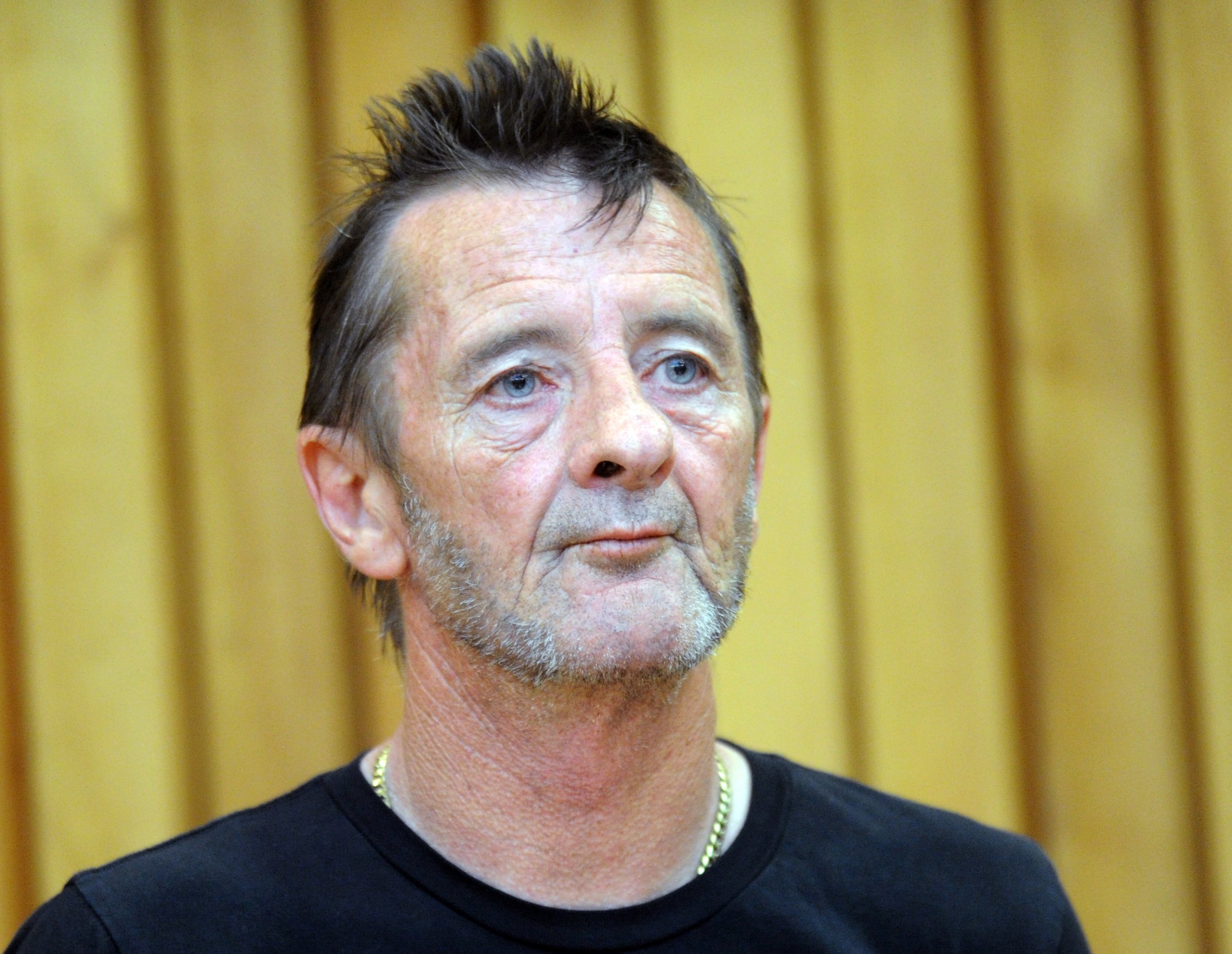 AC/DC drummer pleads guilty at New Zealand trial