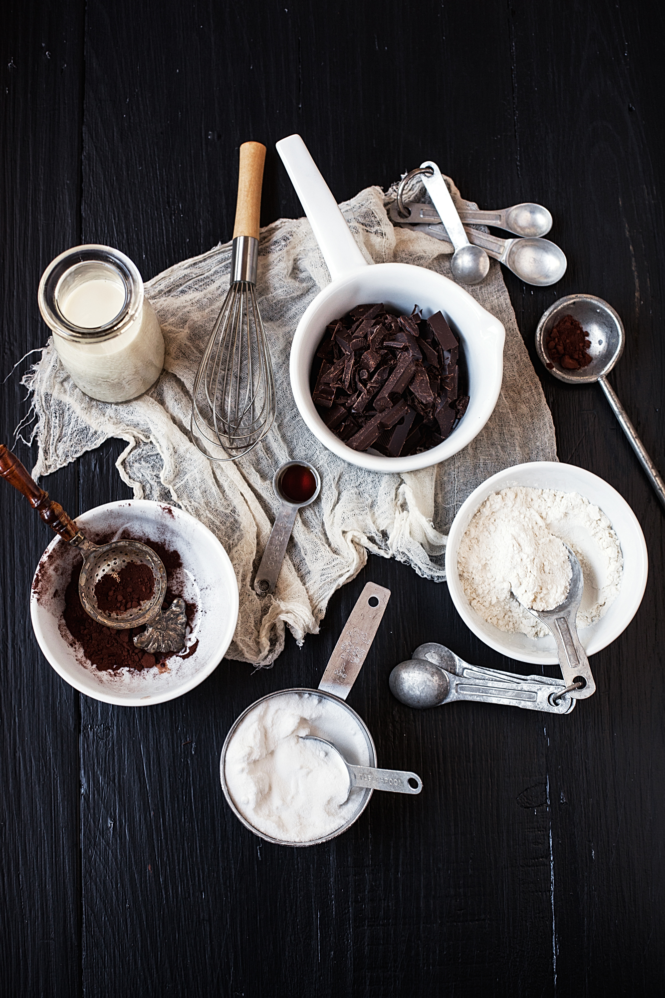 chocolate-cake-ingredients