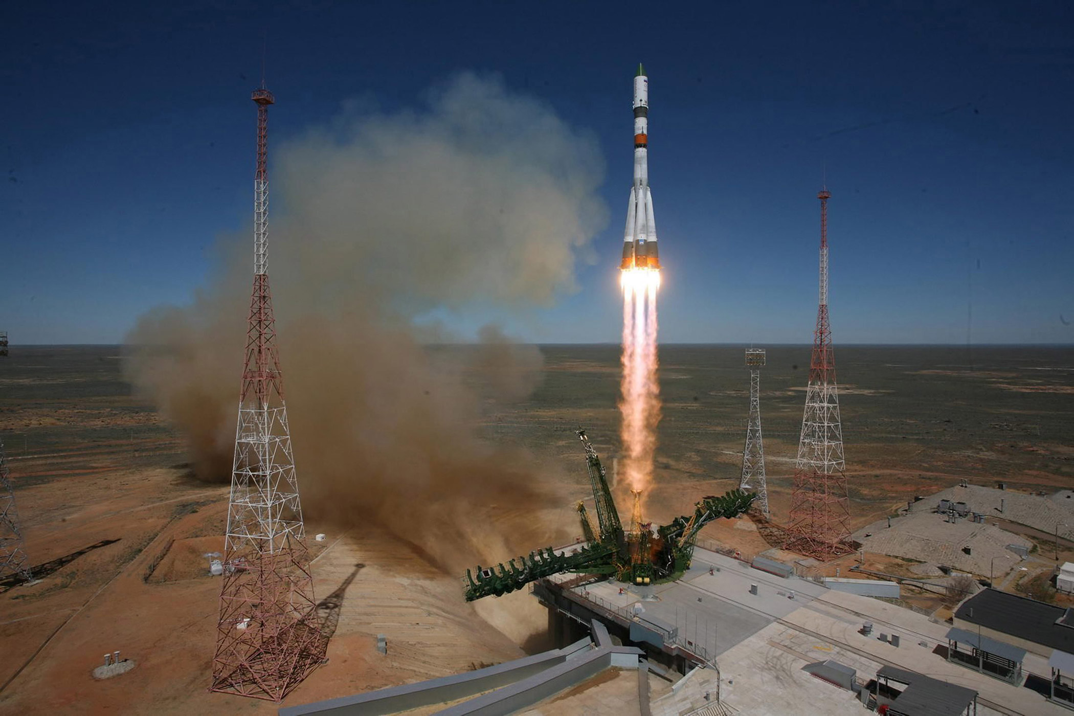 The Progress M-27M cargo ship  launched from Baikonur cosmodrome