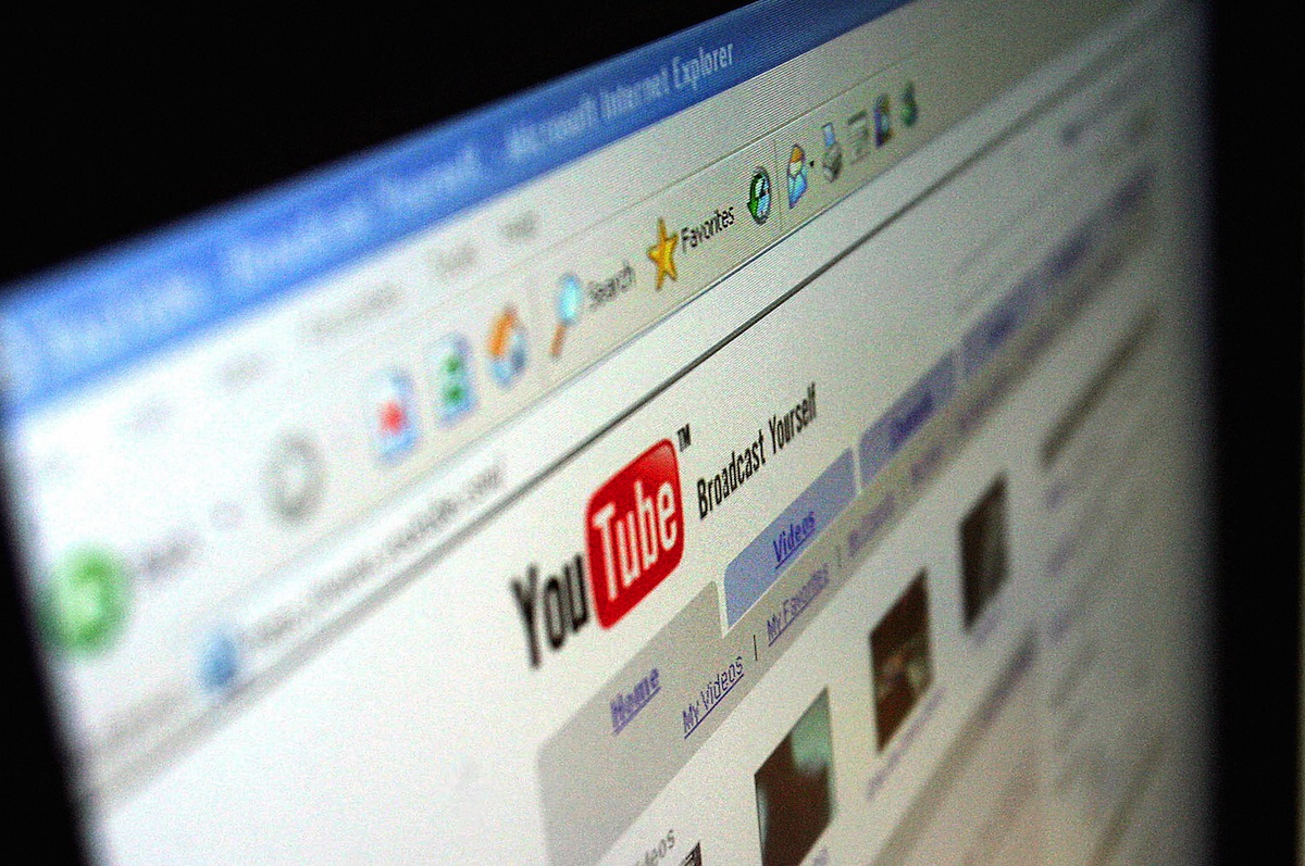 www.youtube.com displayed on Aug. 2, 2006 (Samantha Sin—AFP/Getty Images)