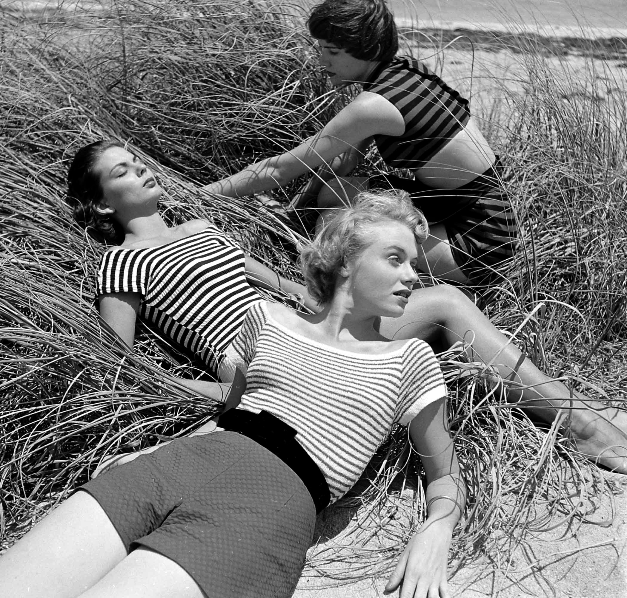 Beach fashion in Florida, 1950.