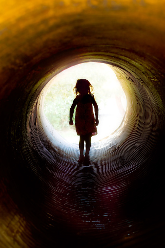 girl-end-tunnel