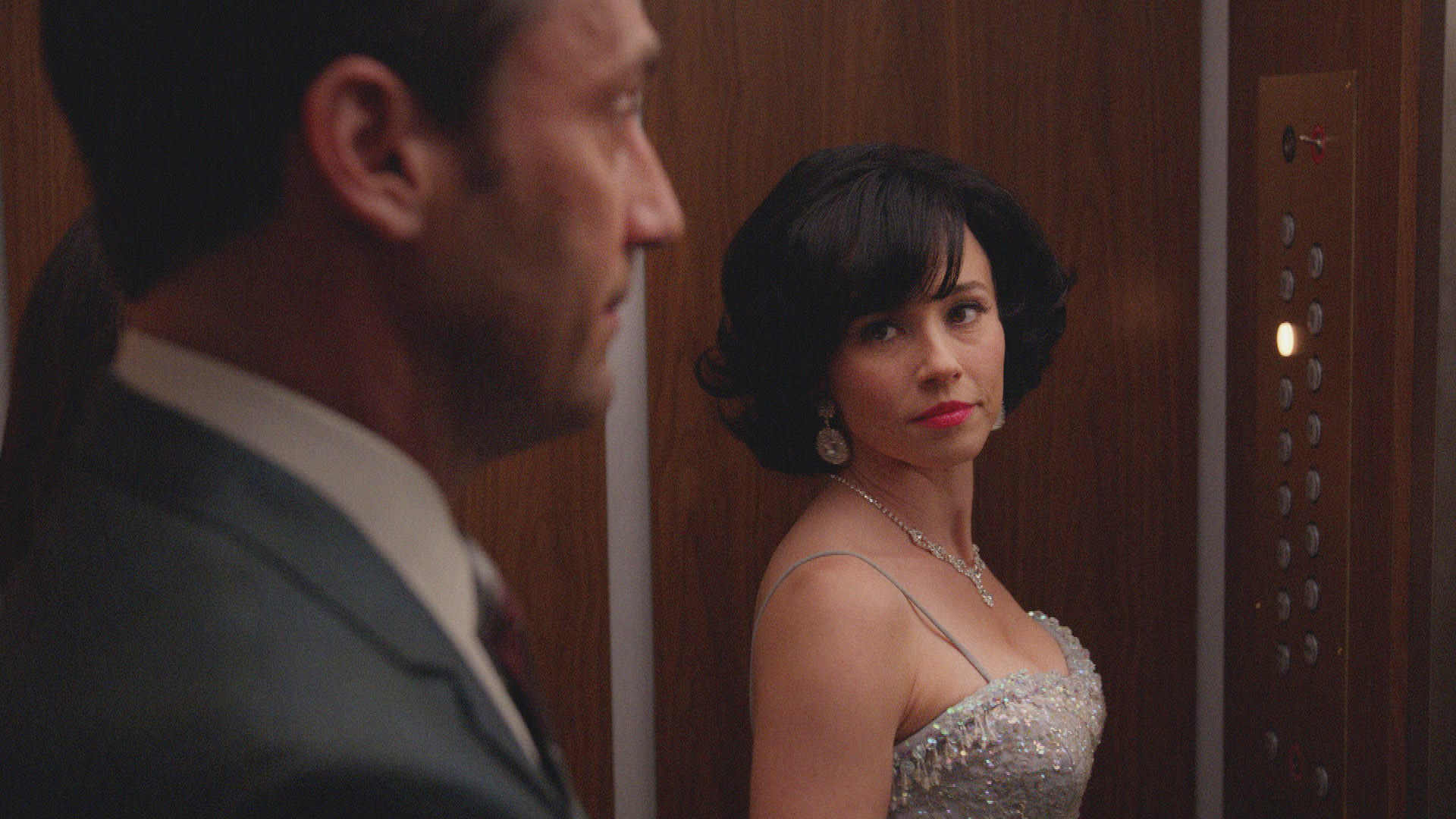 Mad Men Linda Cardellini on the Shows Secrets, Sex Scenes and Finale Time image image