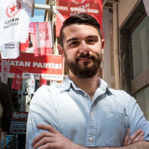 Engin Onder cofounded the Turkish citizen journalism platform 140journos.