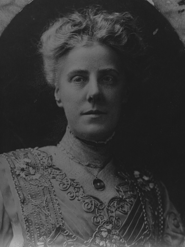 A portrait of the founder of Mothers Day, Anna Jarvis, circa 1900 (FPG / Getty Images)