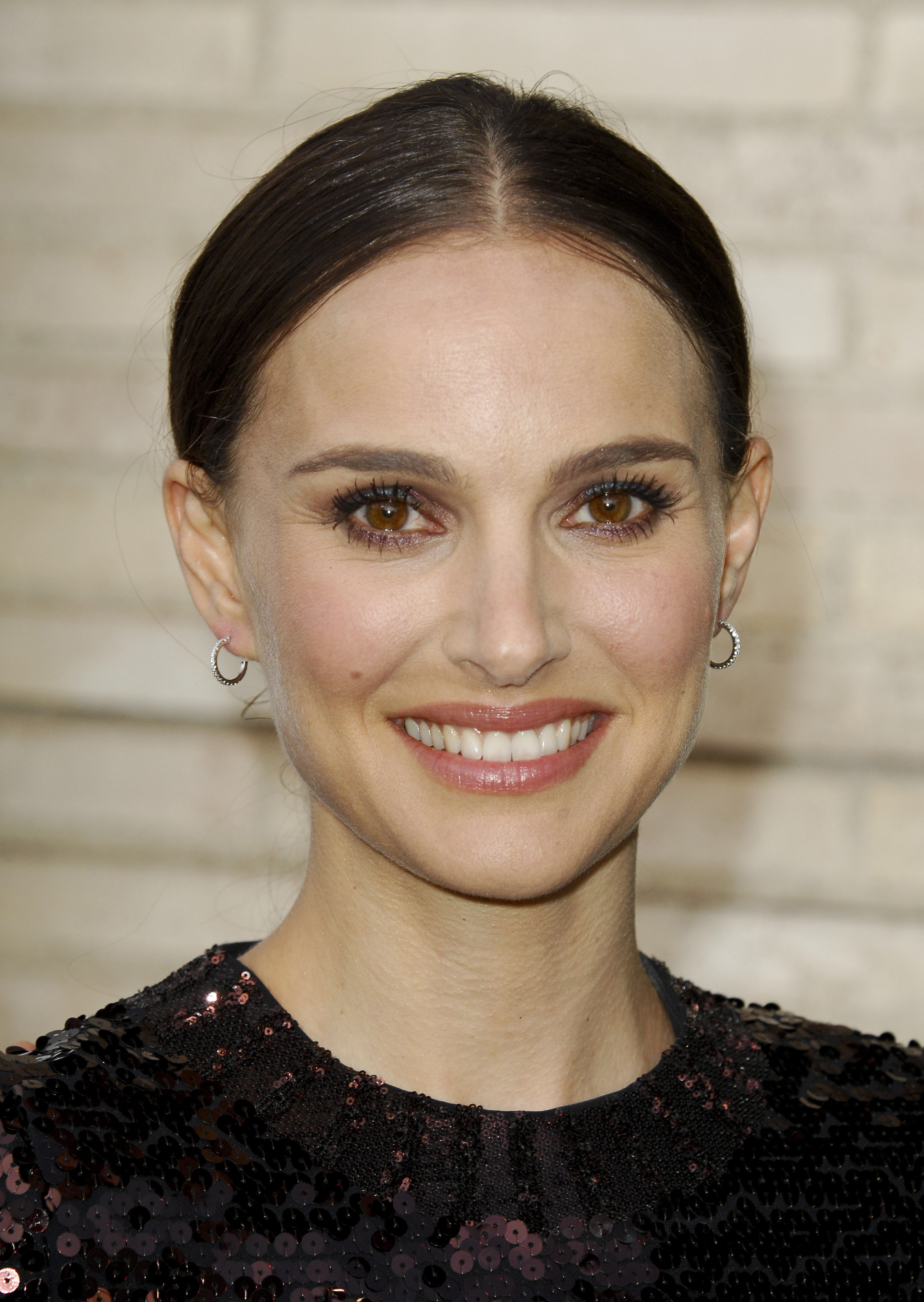 Natalie Portman arrives at the UCLA Younes Soraya Nazarian Center for Israel Studies 5th Annual Gala held at Wallis Annenberg Center for the Performing Arts on May 5, 2015 in Beverly Hills, Calif. (Breuel-Bild—ABB/picture-alliance/AP)