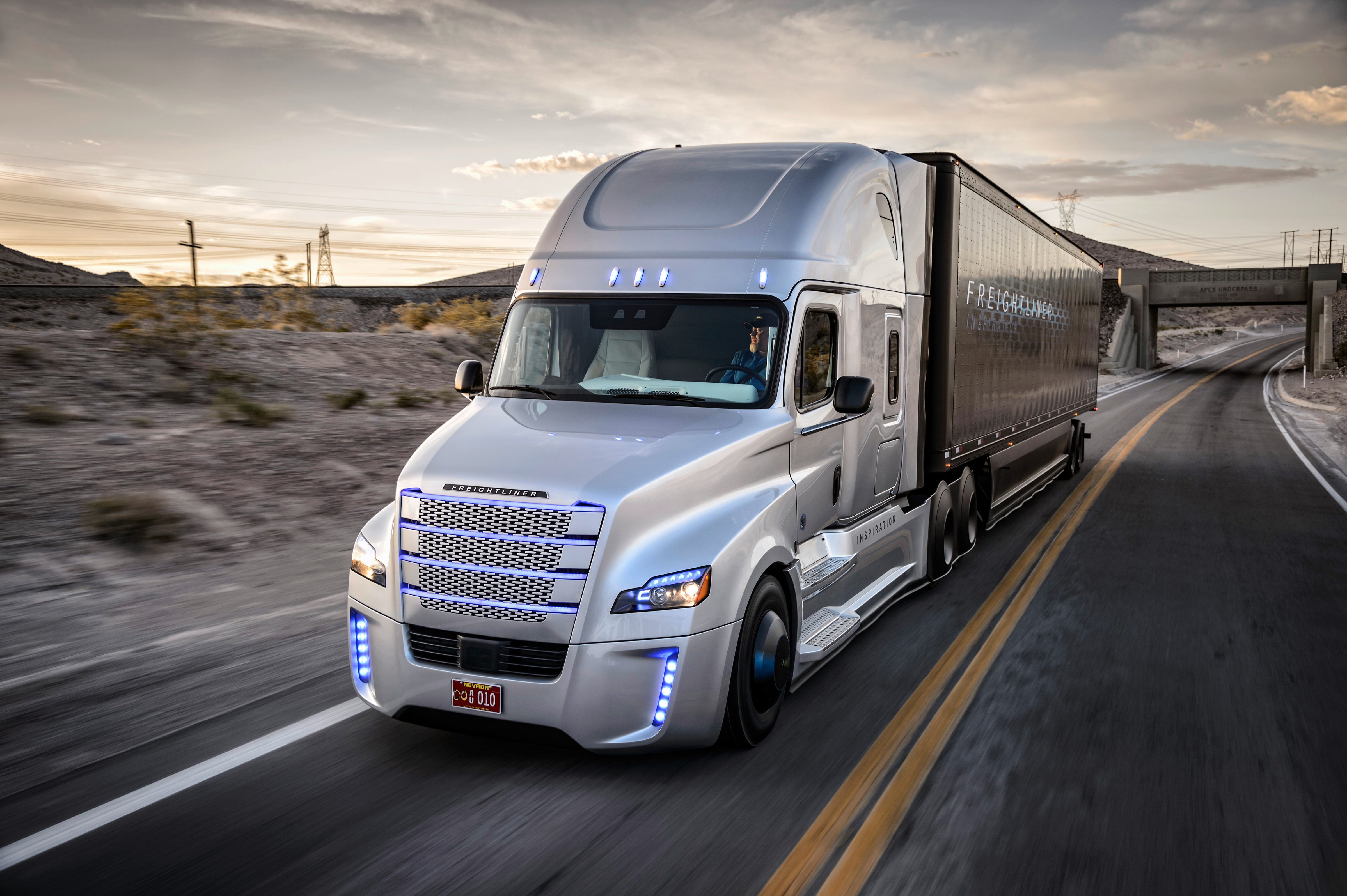 Self Driving Freightliner Inspiration Truck Daimler