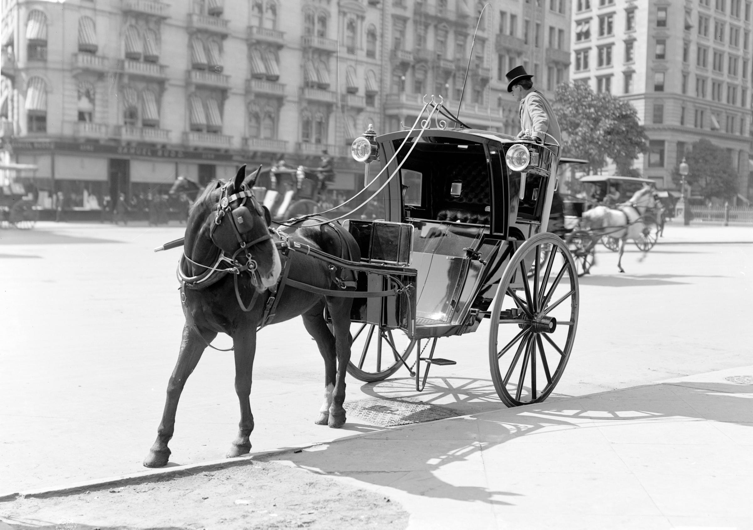 1910 NYC Taxi Cab