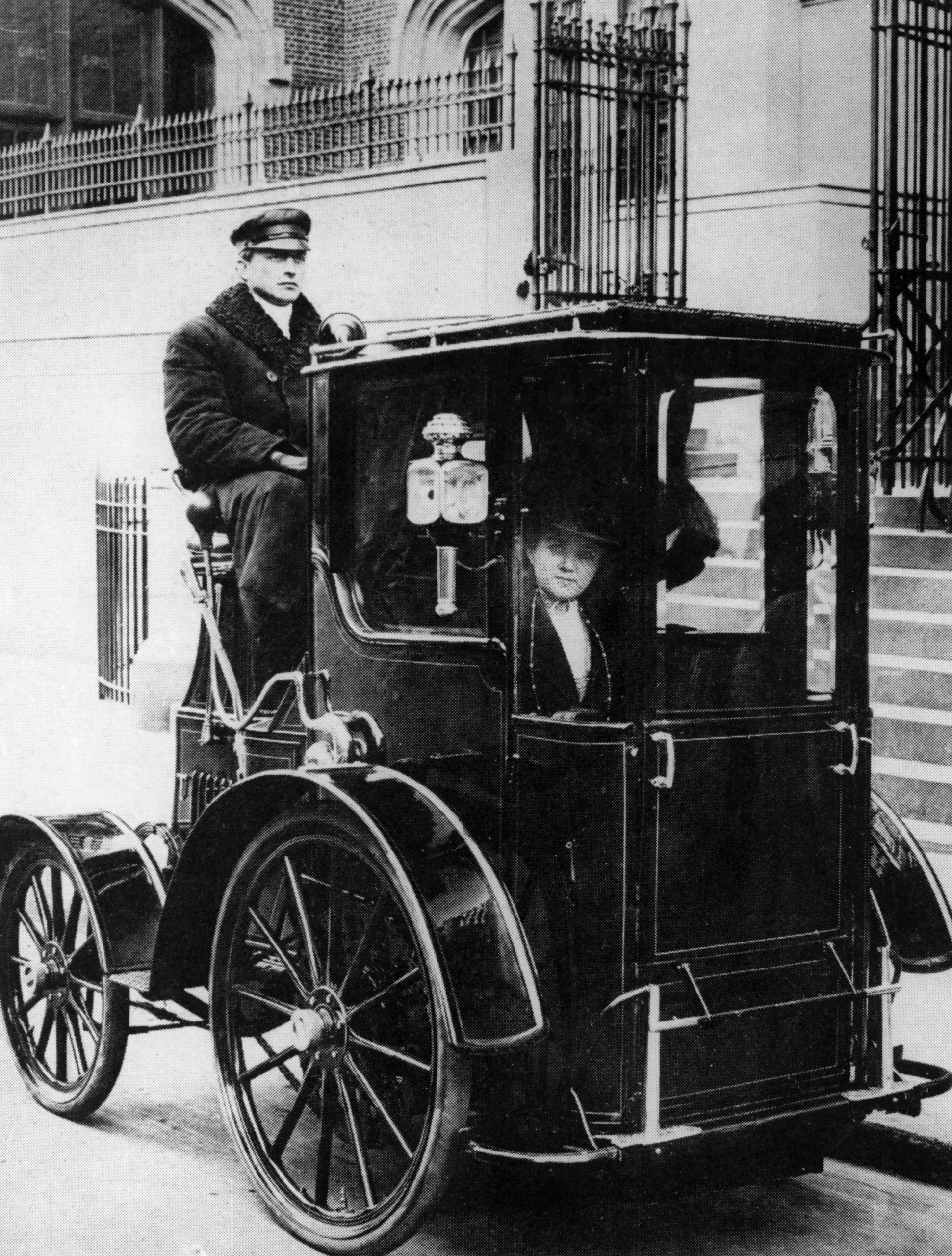 NYC Taxi Cab 1910