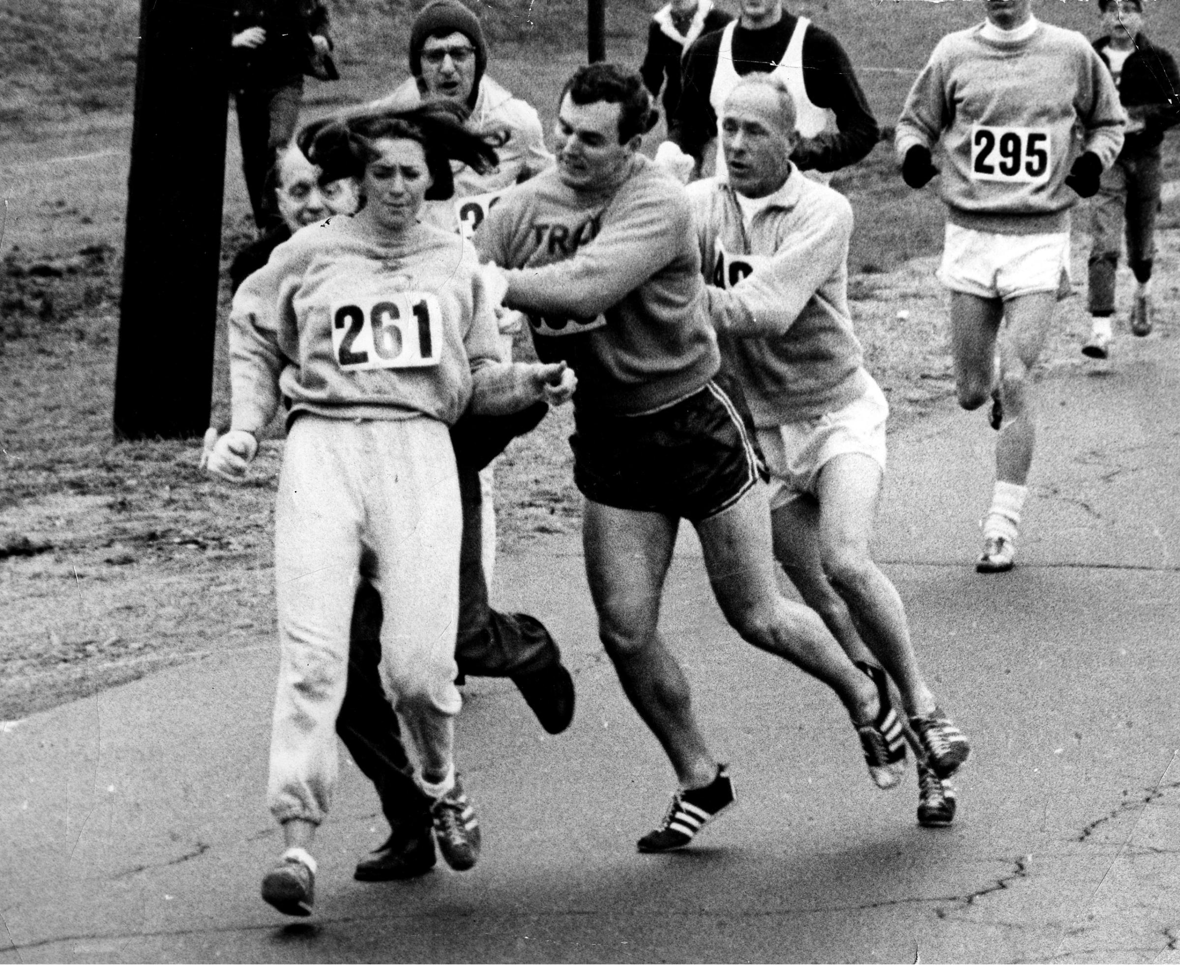 Kathy Switzer roughed up by Jock Semple during Boston Mararthon, April 19, 1967.