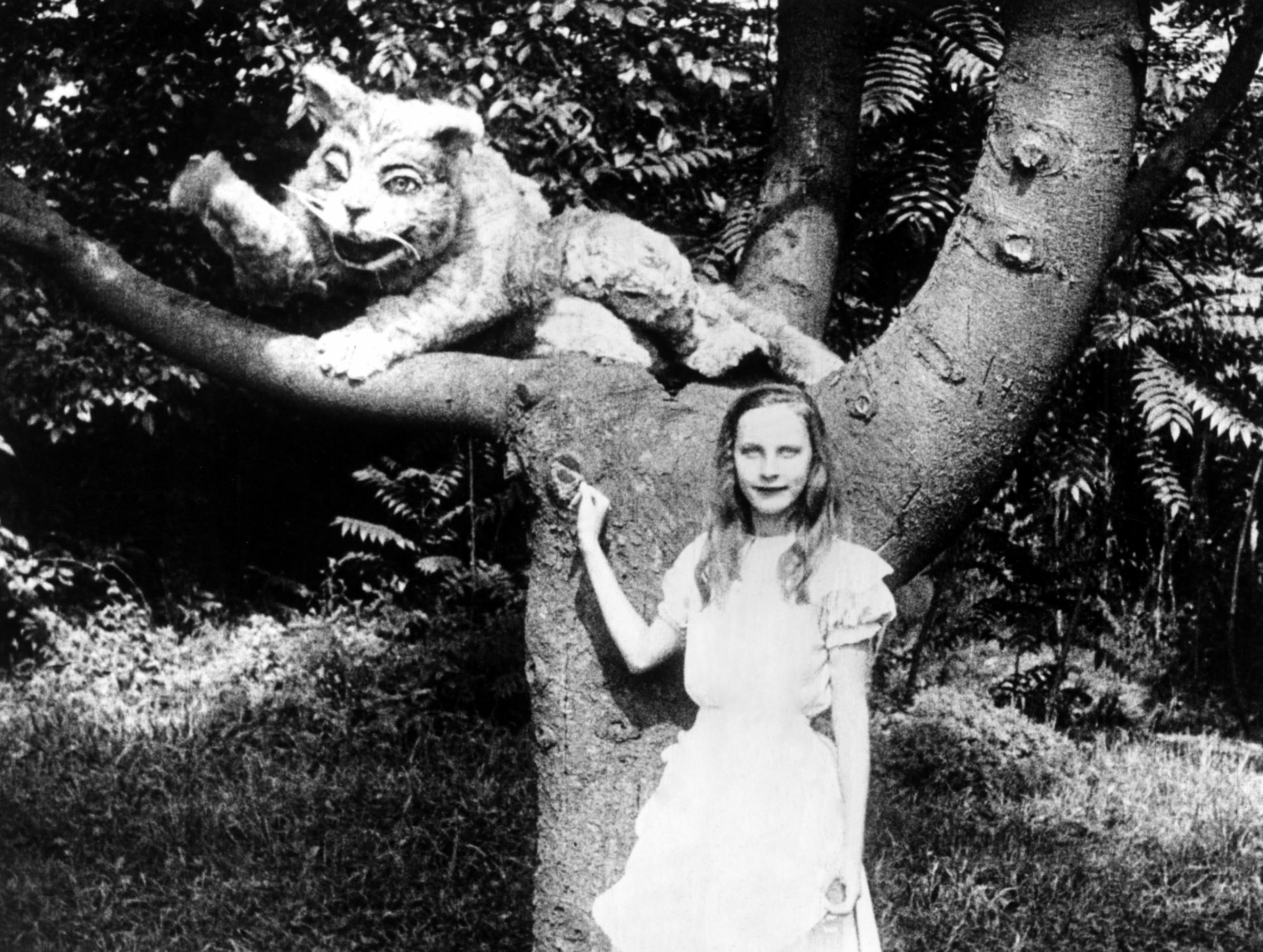 Alice in Wonderland, Viola Savoy, 1915.
