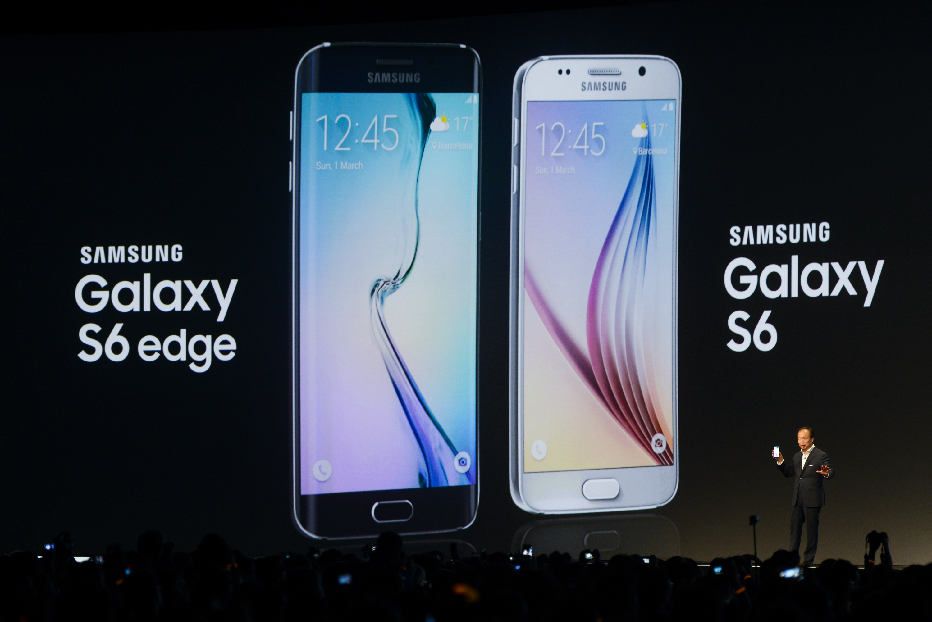 CEO and President of Samsung JK Shin presents the new Samsung Galaxy S6 during the  Mobile World Congress on March 1, 2015 in Barcelona, Spain. (David Ramos—Getty Images)