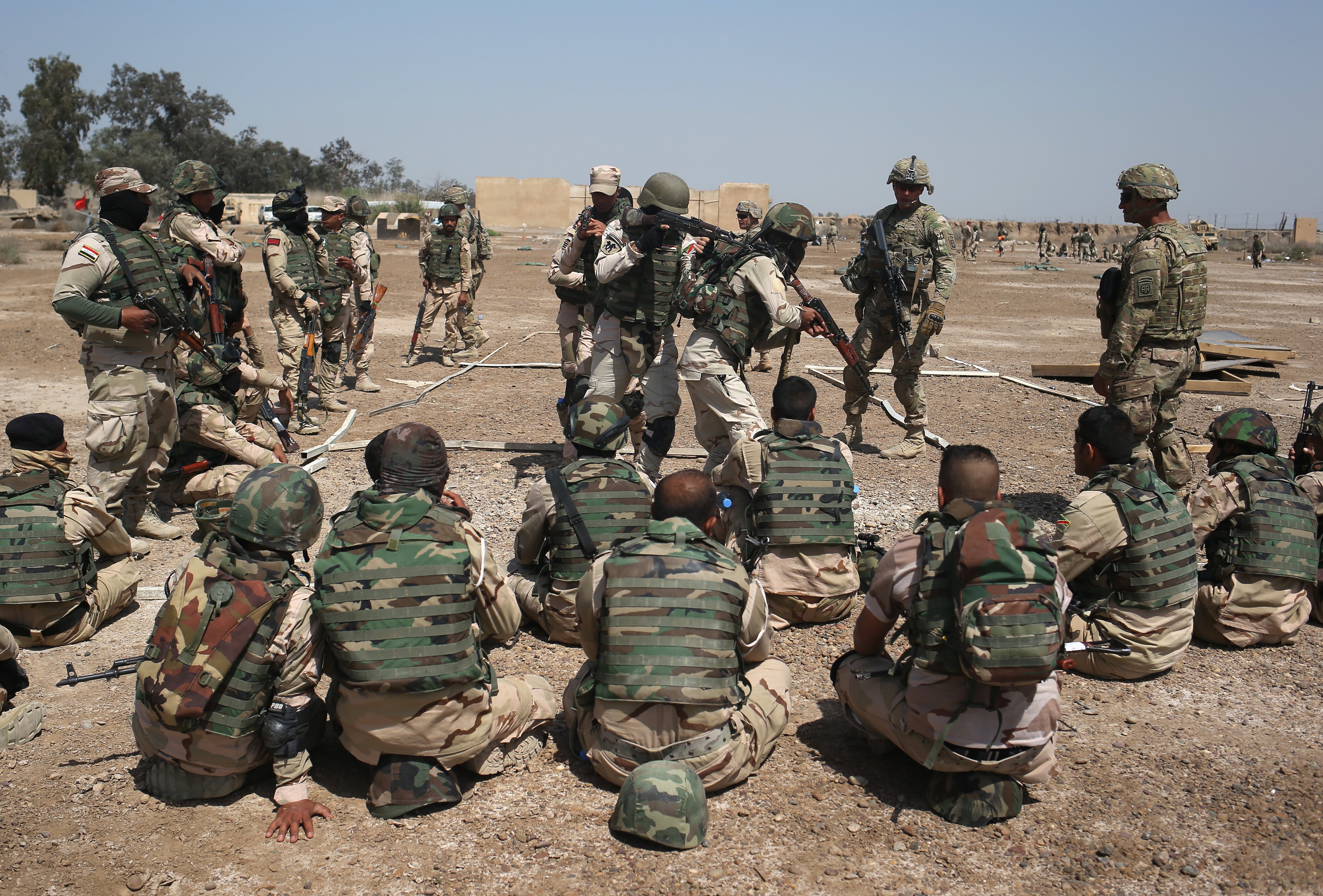 U.S. Army soldiers train Iraqi troops in April. (John Moore / Getty Images)