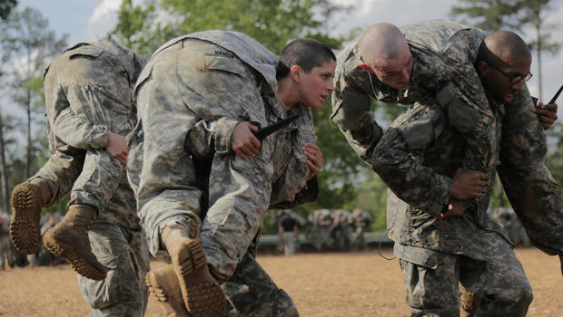 U.S. Army soldiers, including women, train to become Rangers at Georgia's Fort Benning. (NIKAYLA SHODEEN / U.S. Army)