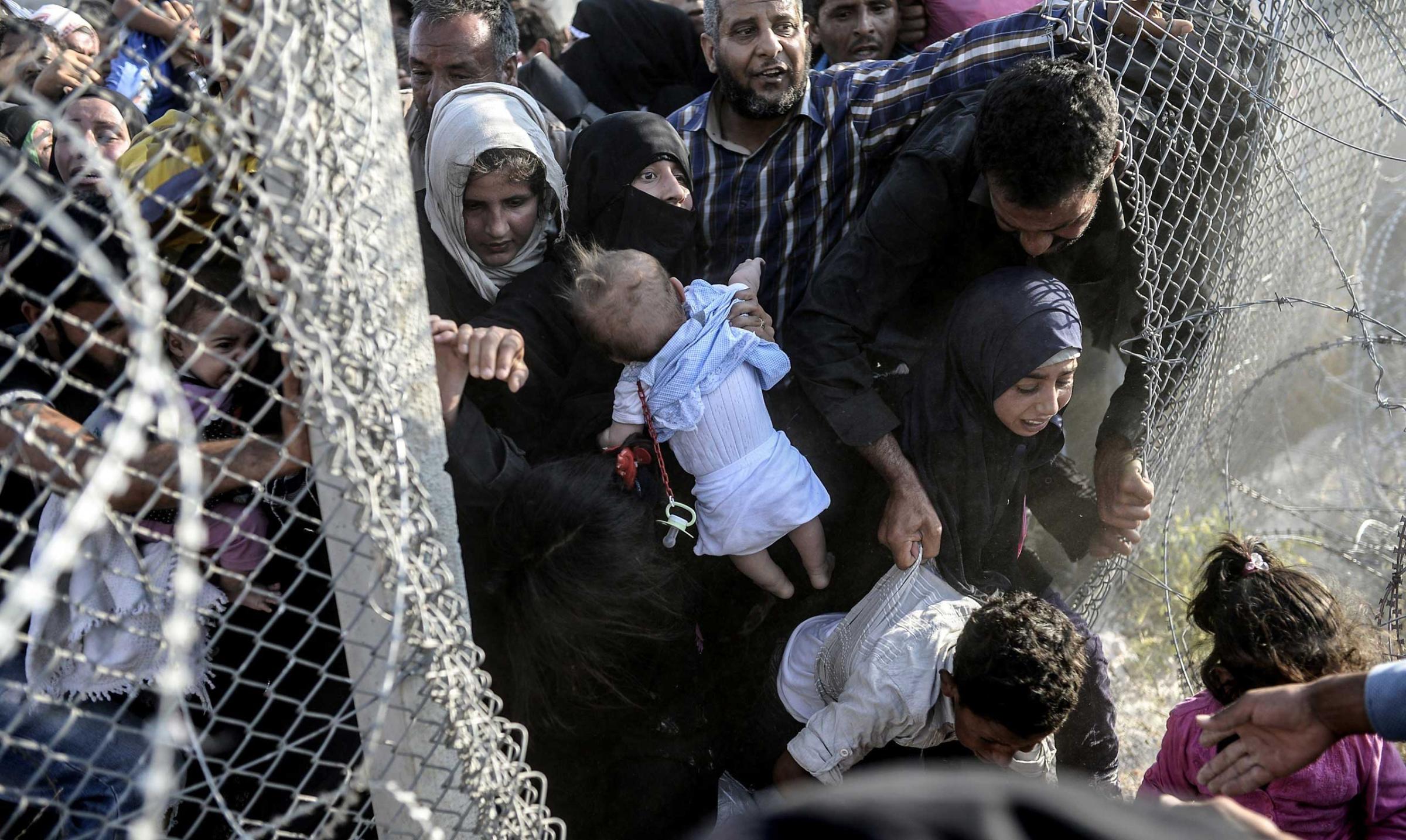 Syria Turkey border refugees