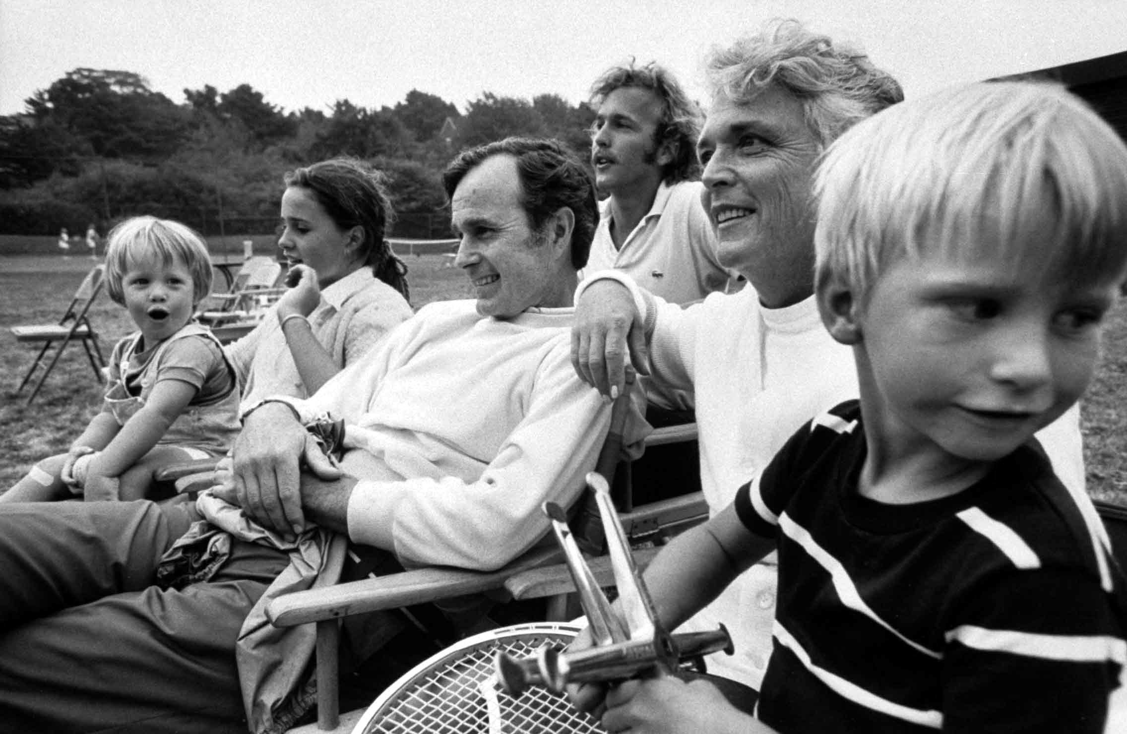 George H.W. Bush and family at home in 1971. From left: Nephew Billy, daughter Dorothy, George H. W., son Neil, wife Barbara, nephew Jon. (Leonard McCombe—The LIFE Picture Collection/Getty Images)