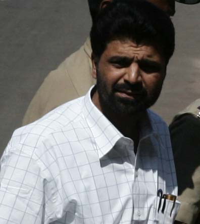 Mumbai bomb-blast accused Yakub Memon entering the TADA court in Mumbai on Oct. 25, 2007 (Hindustan Times/Getty Images)