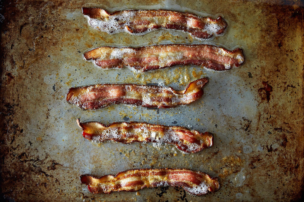 bacon-pan