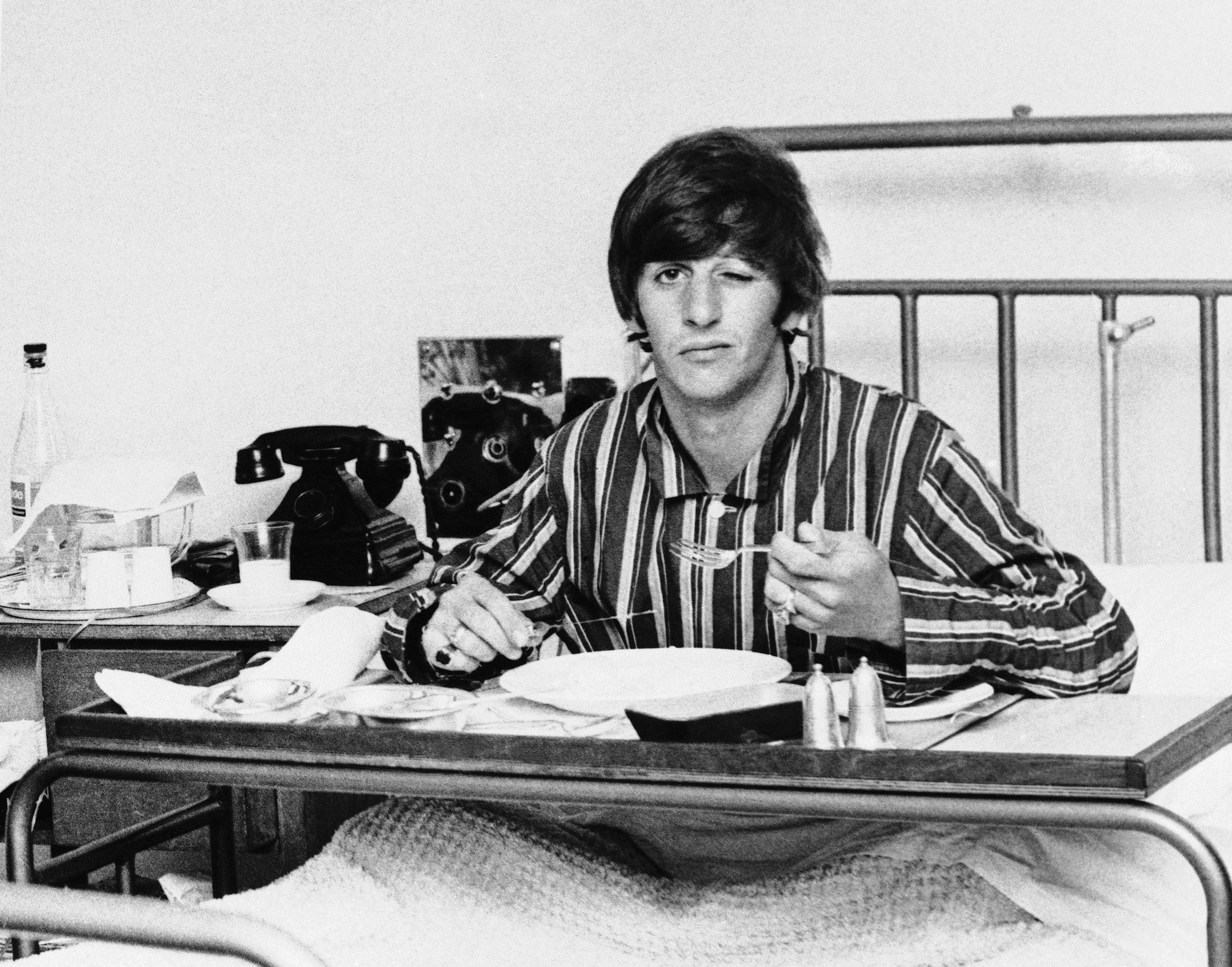 Ringo Starr recovers from tonsillitis and laryngitis at the University College Hospital in London, June 5, 1964.