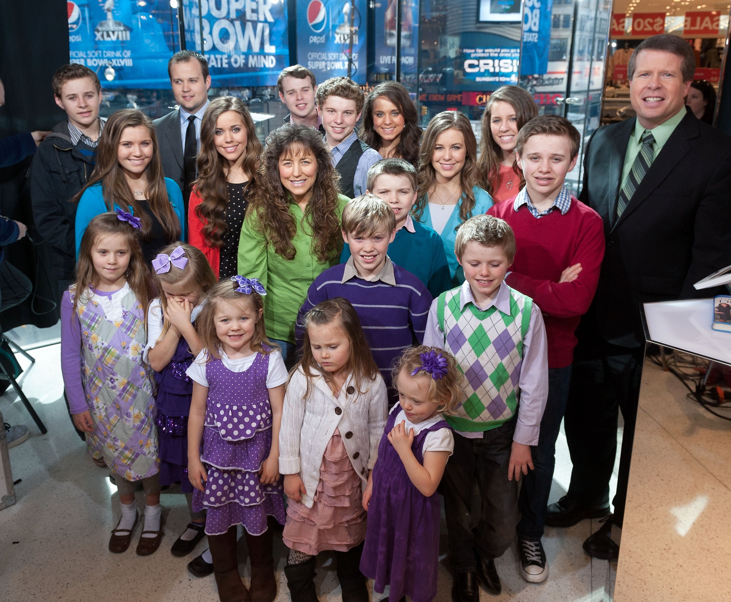 The Duggar family visits 'Extra' at their New York studios on March 11, 2014.