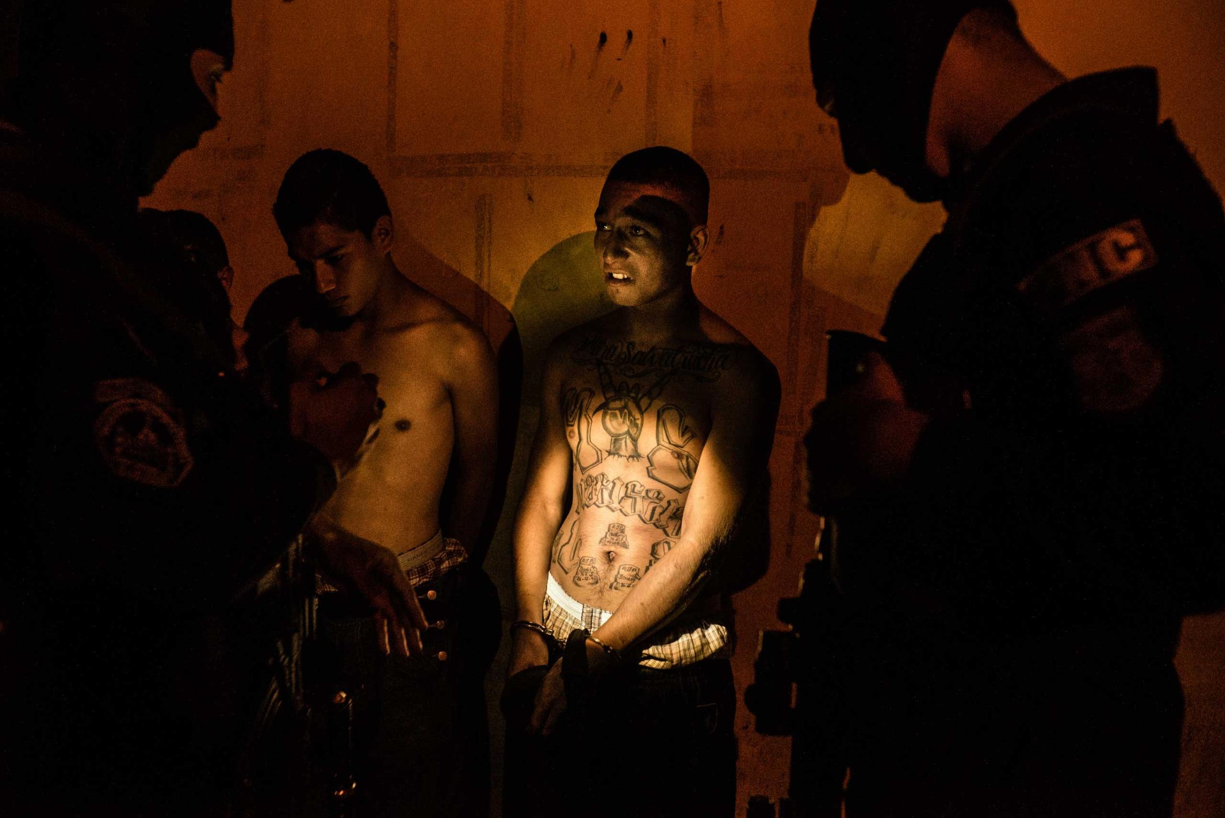 El Salvador gangs violence