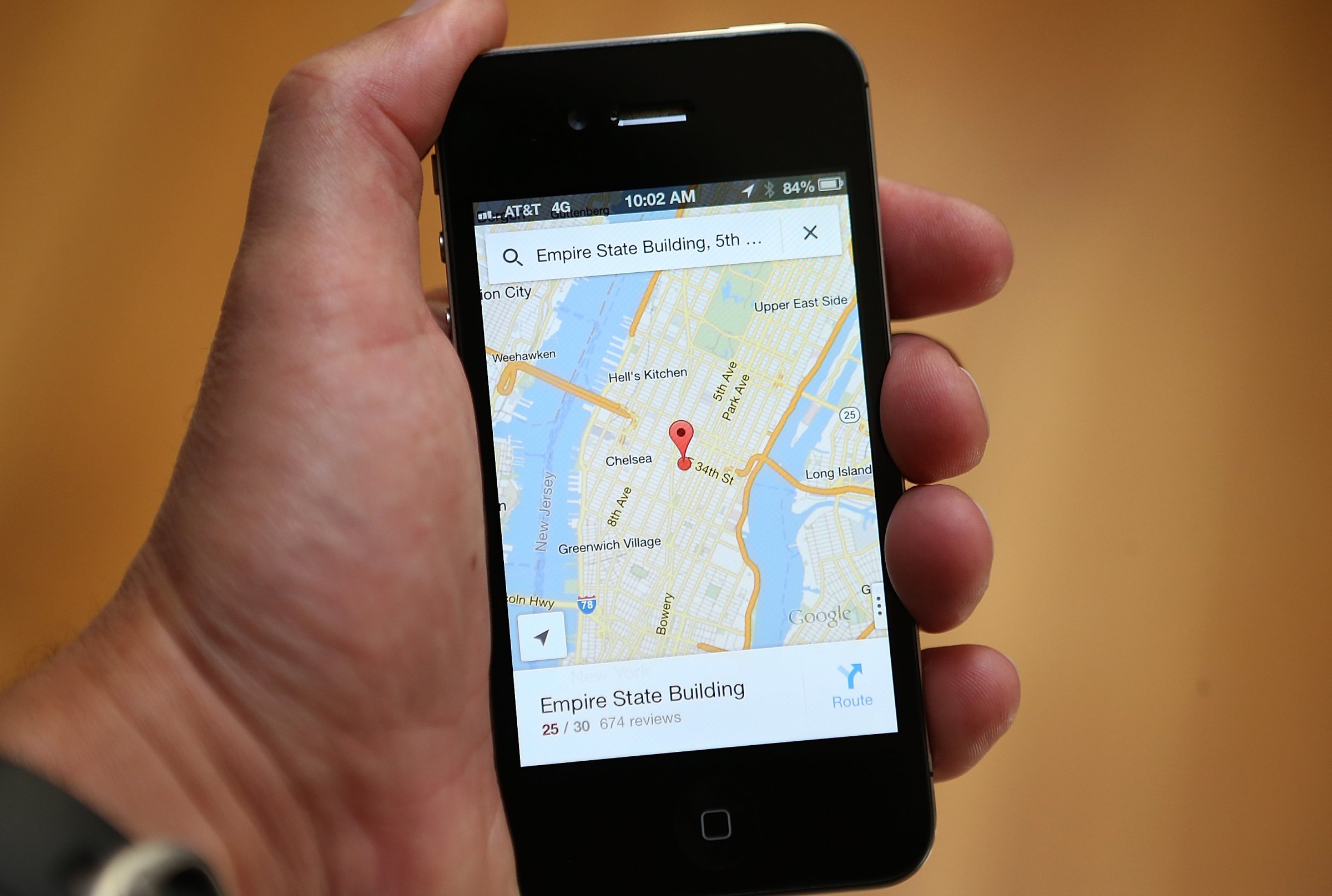 Google Maps Returns To Apple's iPhone