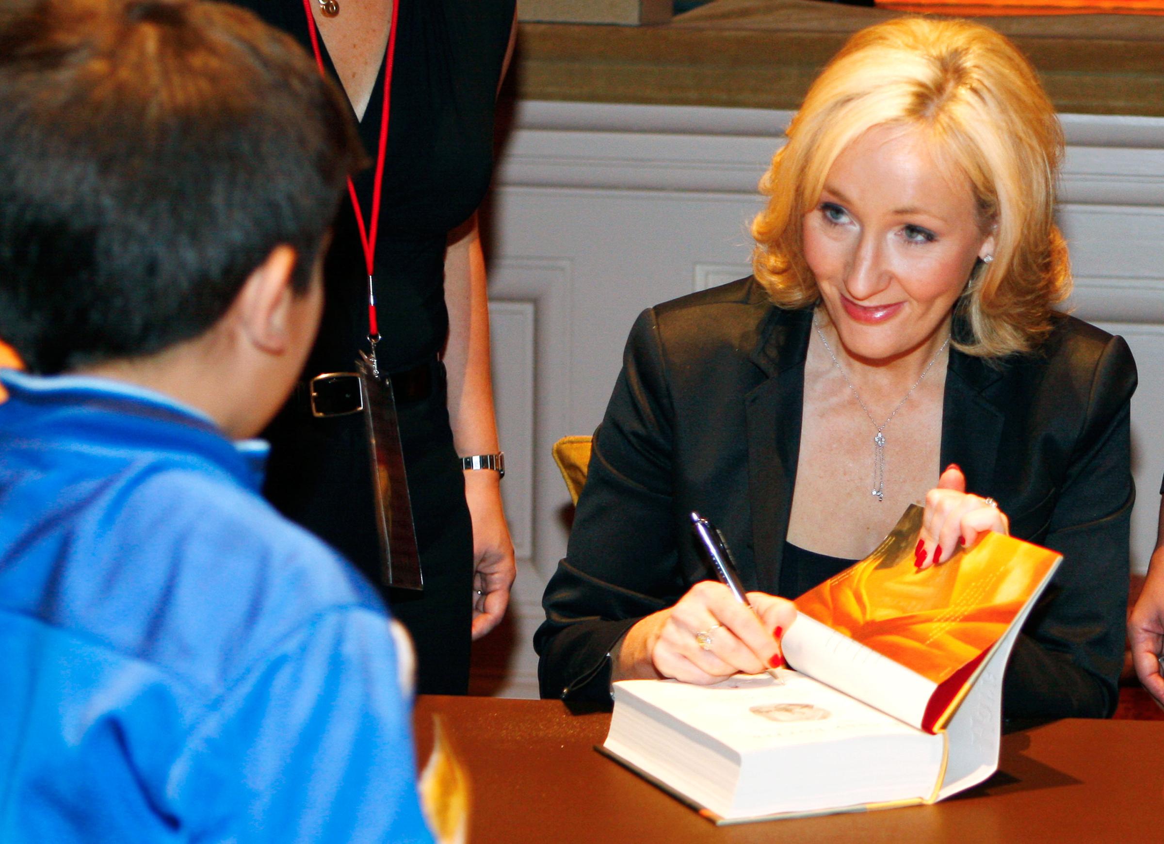 J.K. Rowling Harry Potter Deathly Hallows Book Signing