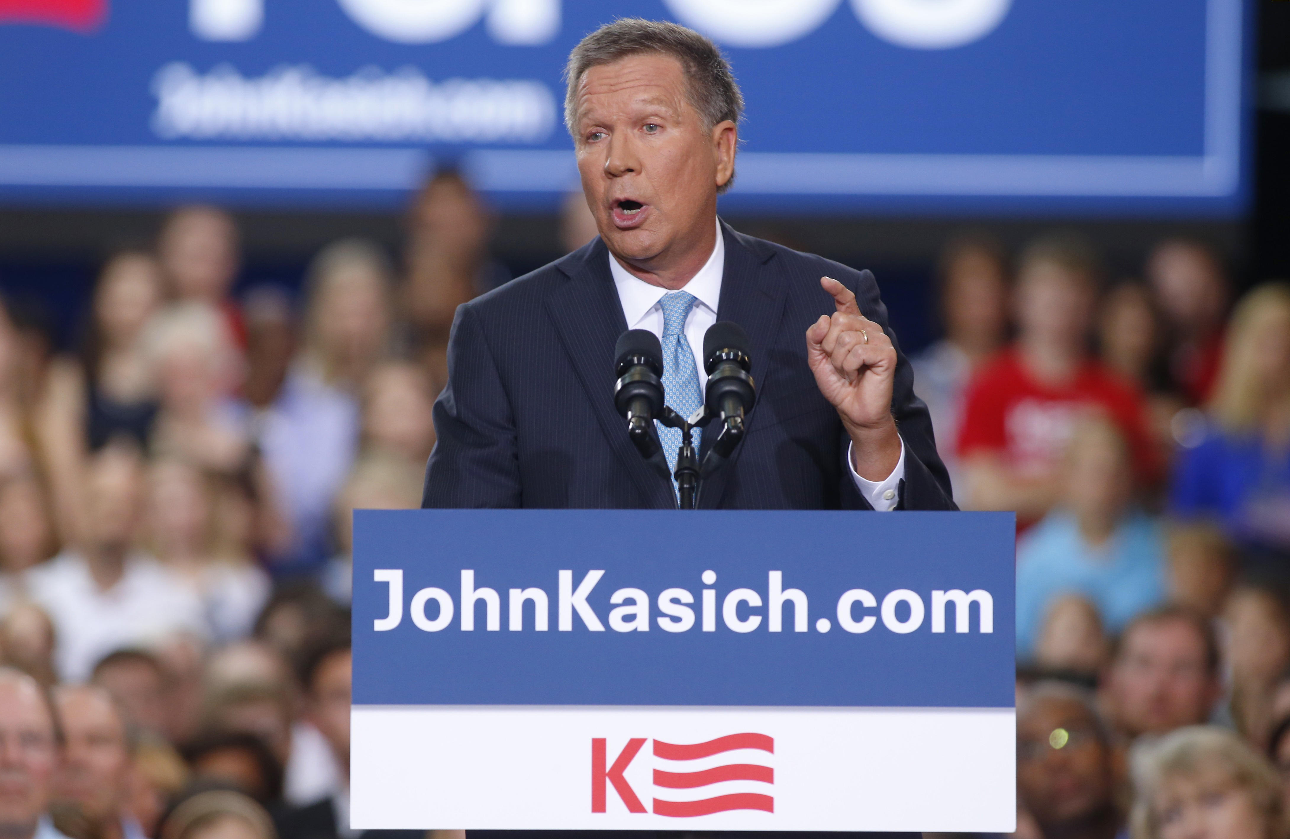 Republican U.S. presidential candidate and Ohio Governor John Kasich formally announces his campaign for the 2016 Republican presidential nomination during a kickoff rally in Columbus