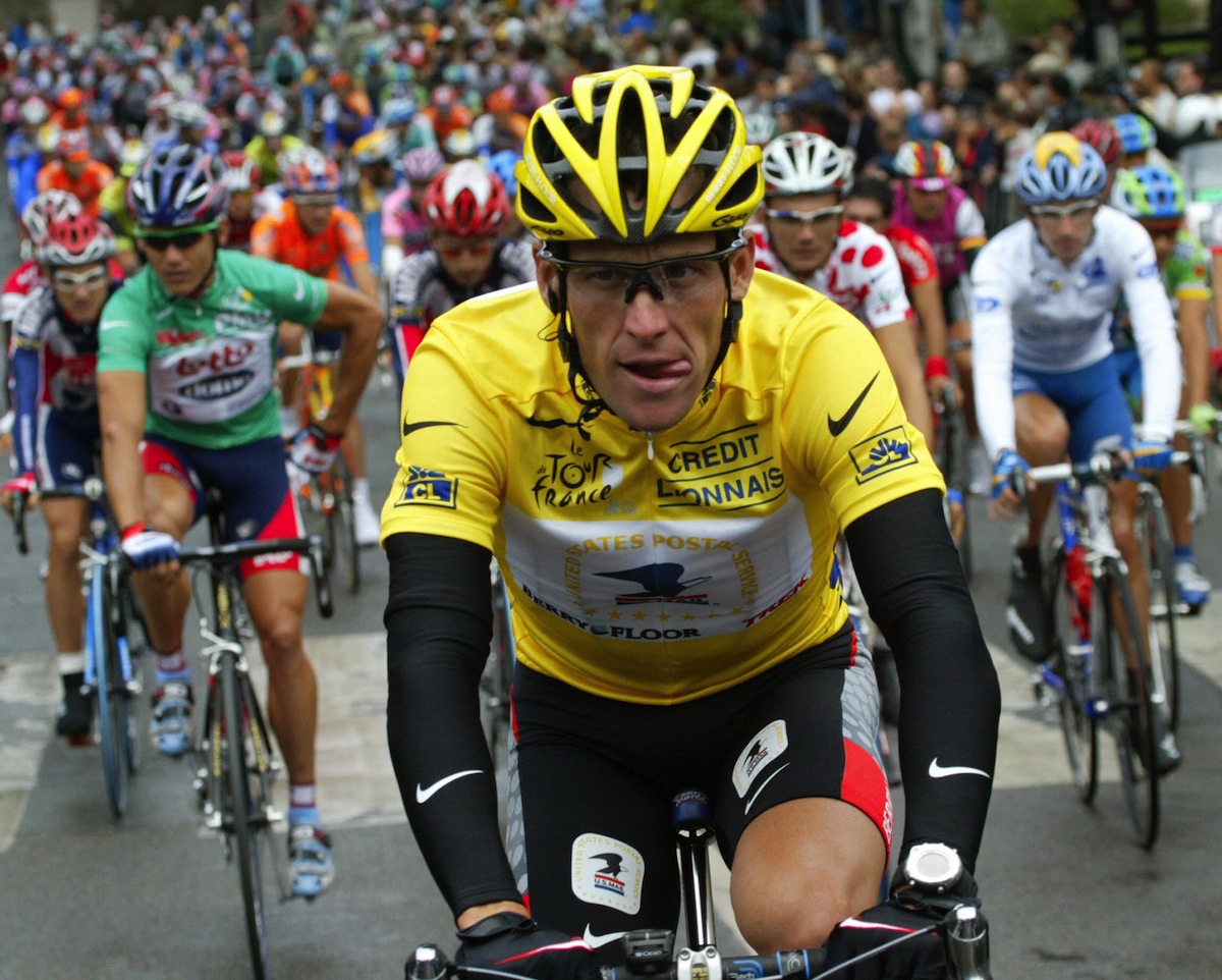 US Lance Armstrong (US Postal/USA) takes