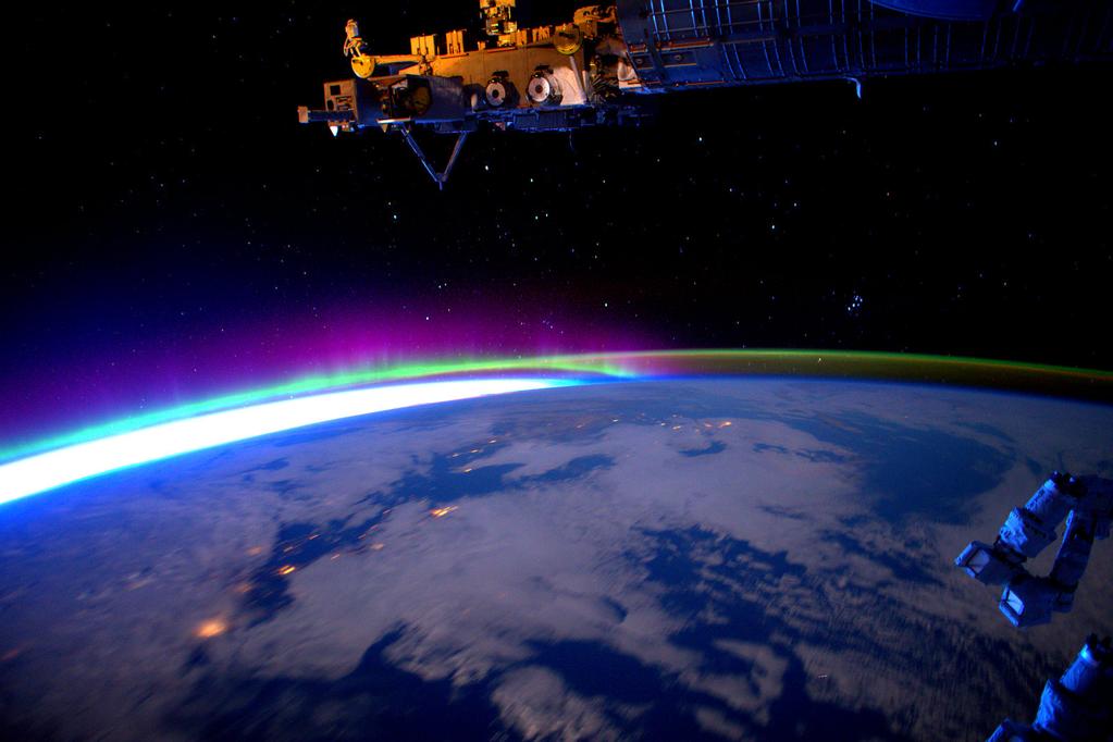 #GoodMorning #USA and #Canada! You were very colorful this morning. #YearInSpace  - via Twitter on July 27, 2015