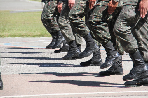 soldiers-walking
